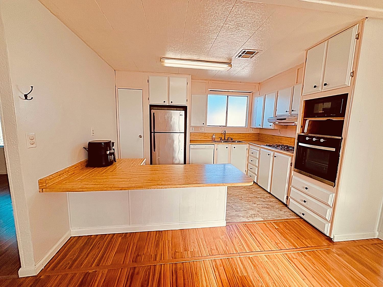 260 W Comet St, Gustine, CA 95322