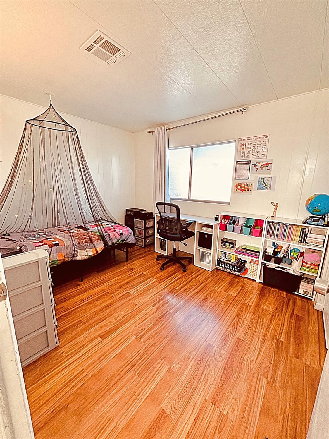 260 W Comet St, Gustine, CA 95322