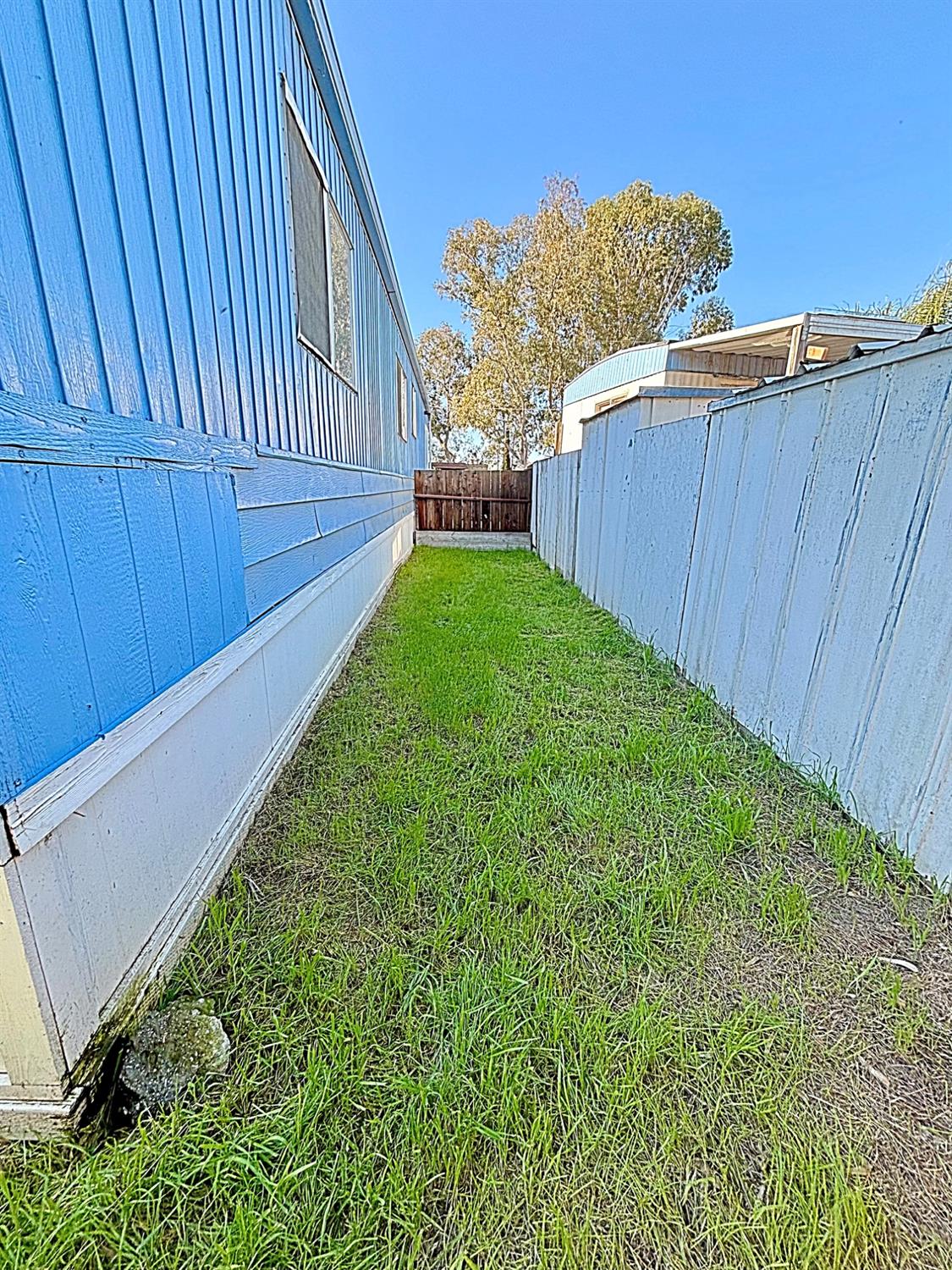260 W Comet St, Gustine, CA 95322
