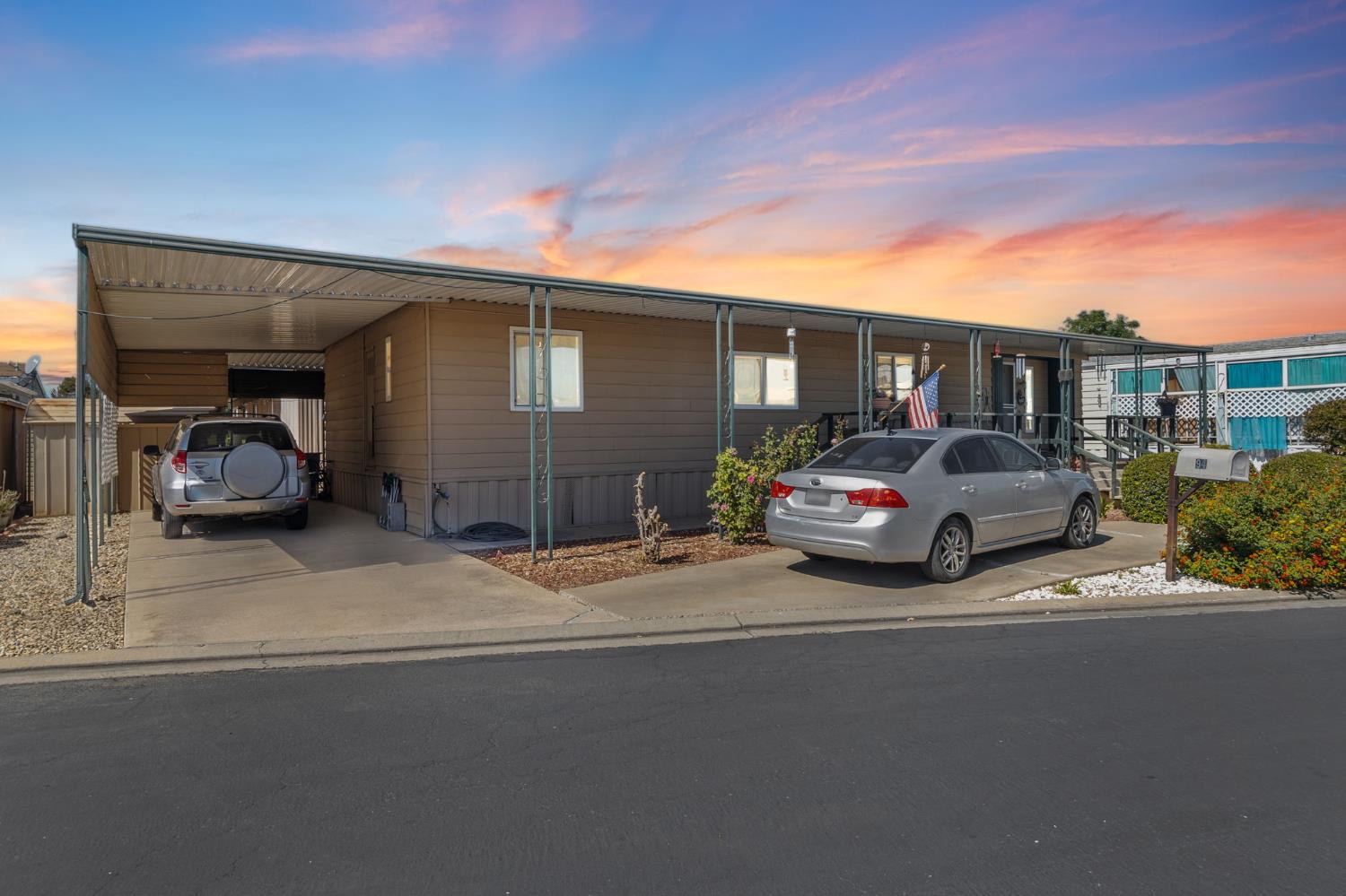 2240 Golden Oak Ln #94, Merced, CA 95341