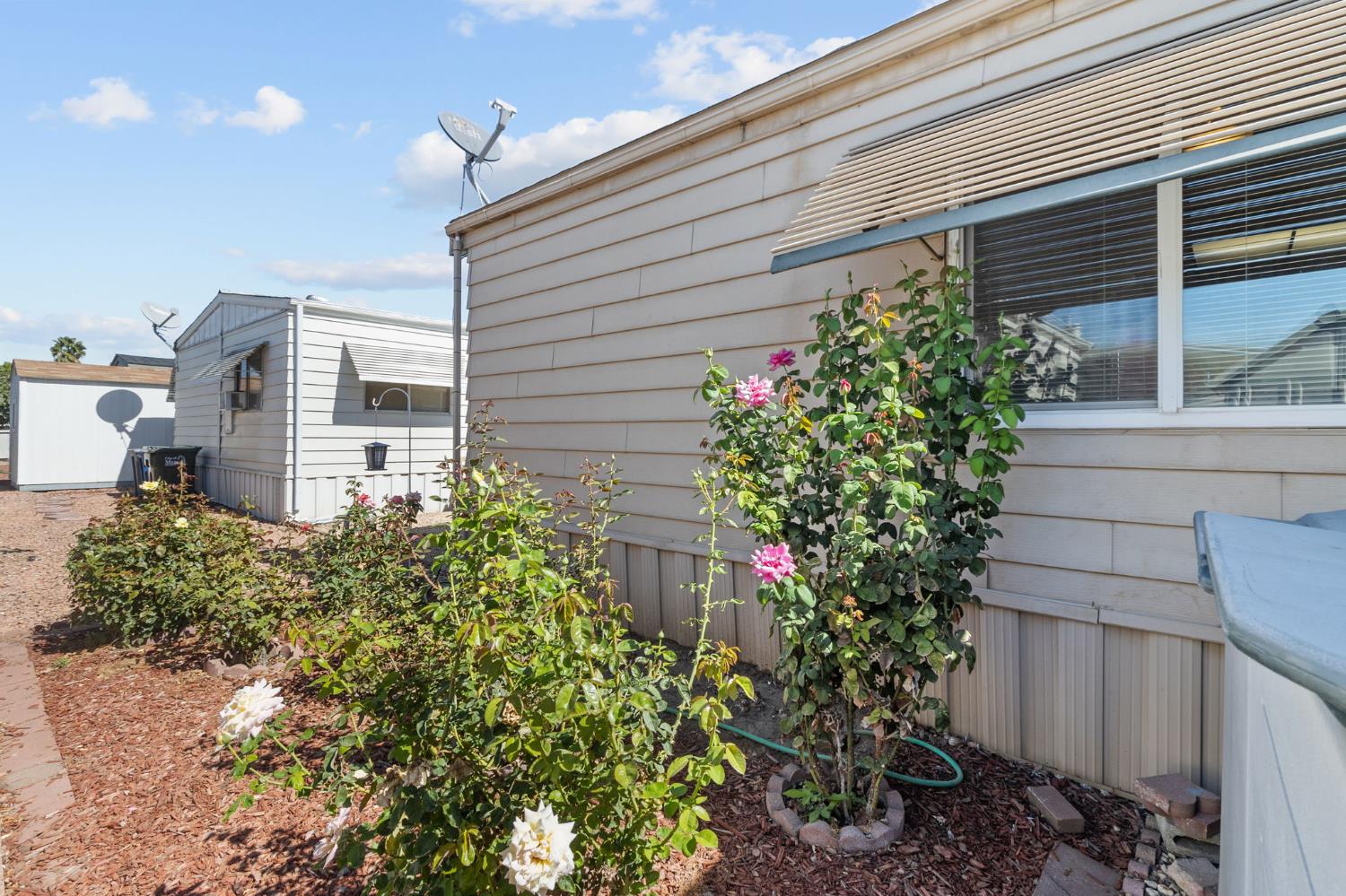 2240 Golden Oak Ln #94, Merced, CA 95341