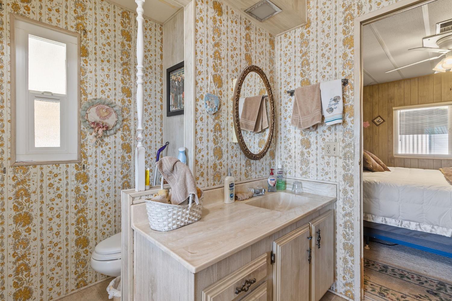 2240 Golden Oak Ln #94, Merced, CA 95341