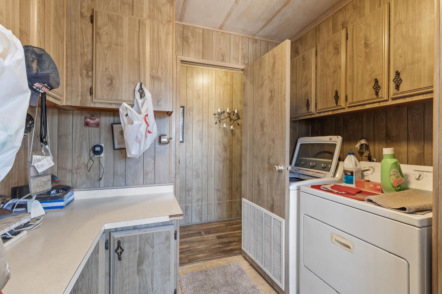 2240 Golden Oak Ln #94, Merced, CA 95341