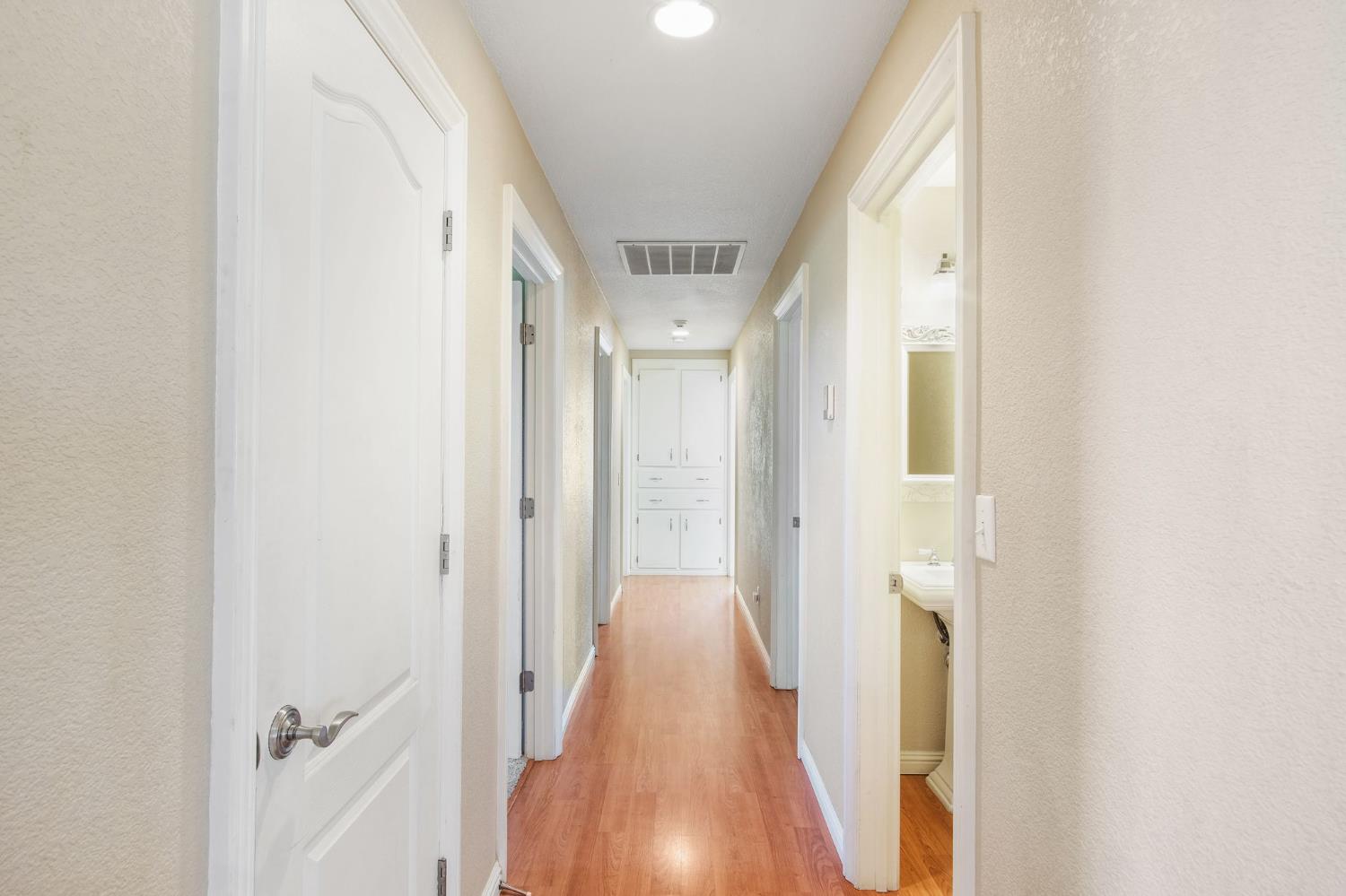 631 E Barnhart Rd, Turlock, CA 95382