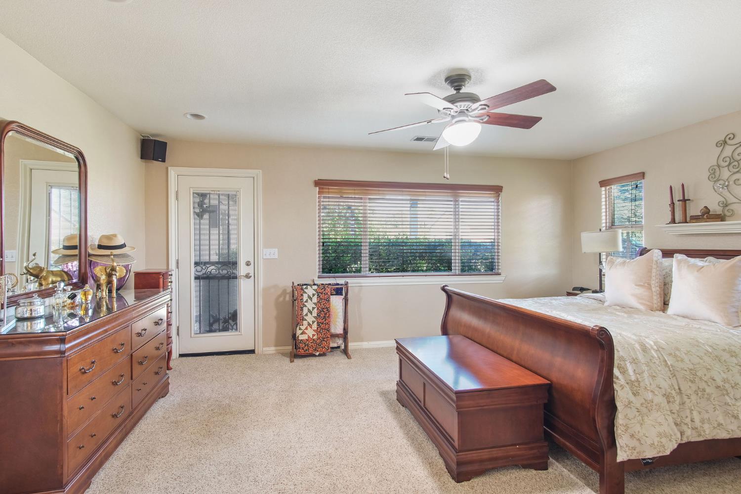 631 E Barnhart Rd, Turlock, CA 95382