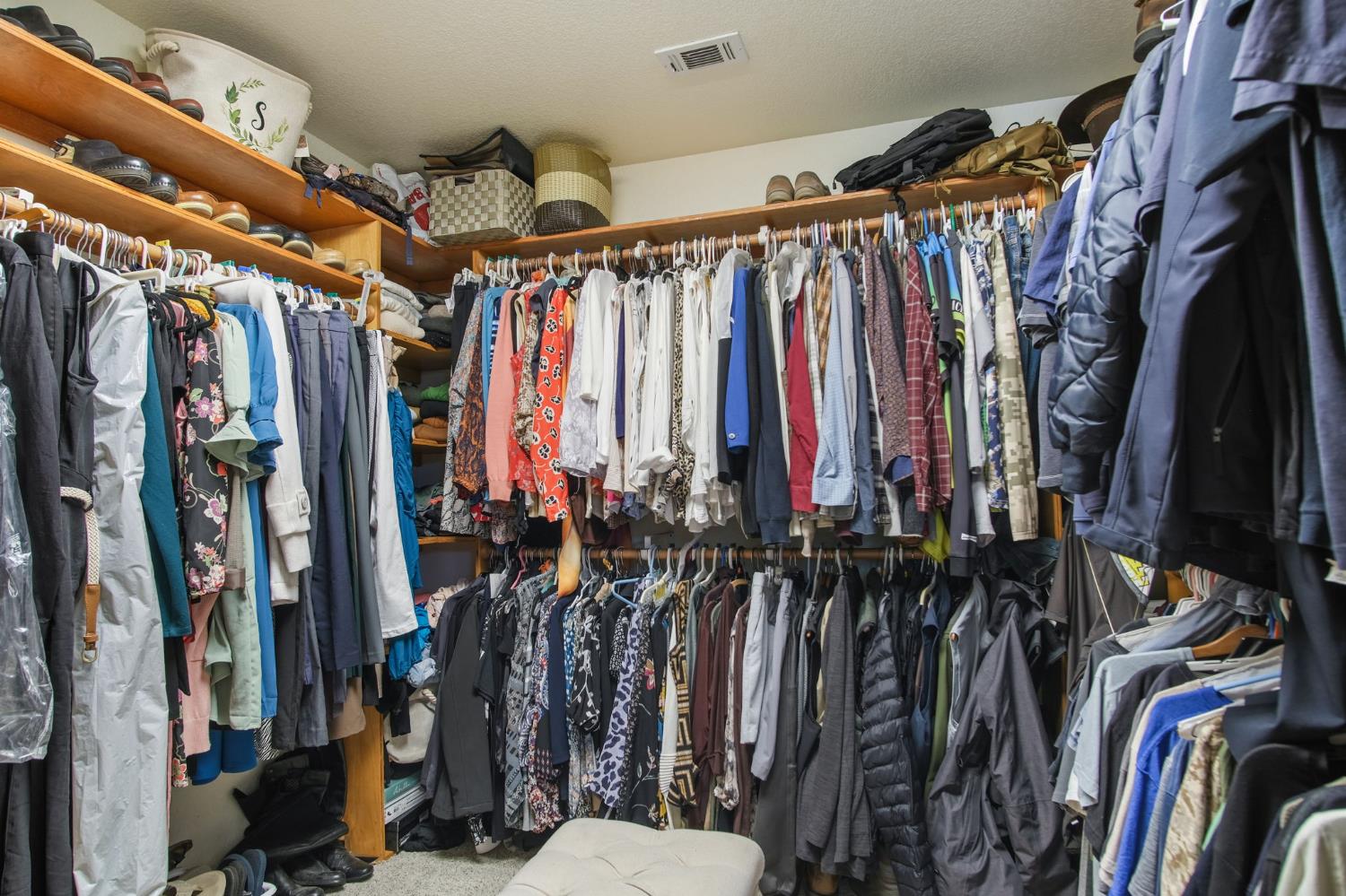 631 E Barnhart Rd, Turlock, CA 95382