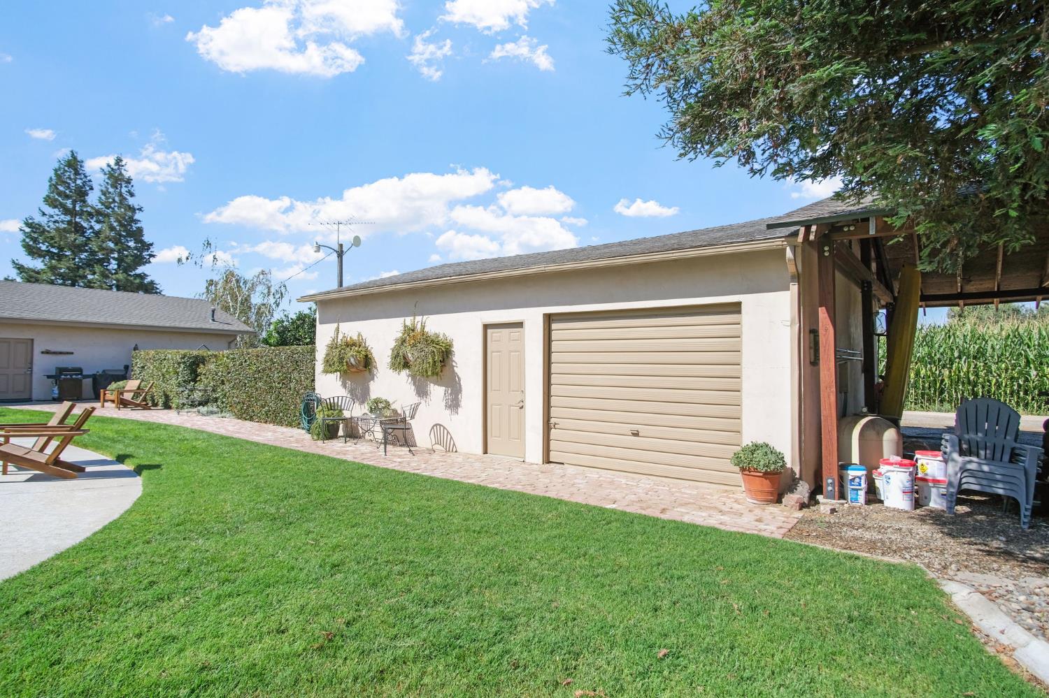 631 E Barnhart Rd, Turlock, CA 95382