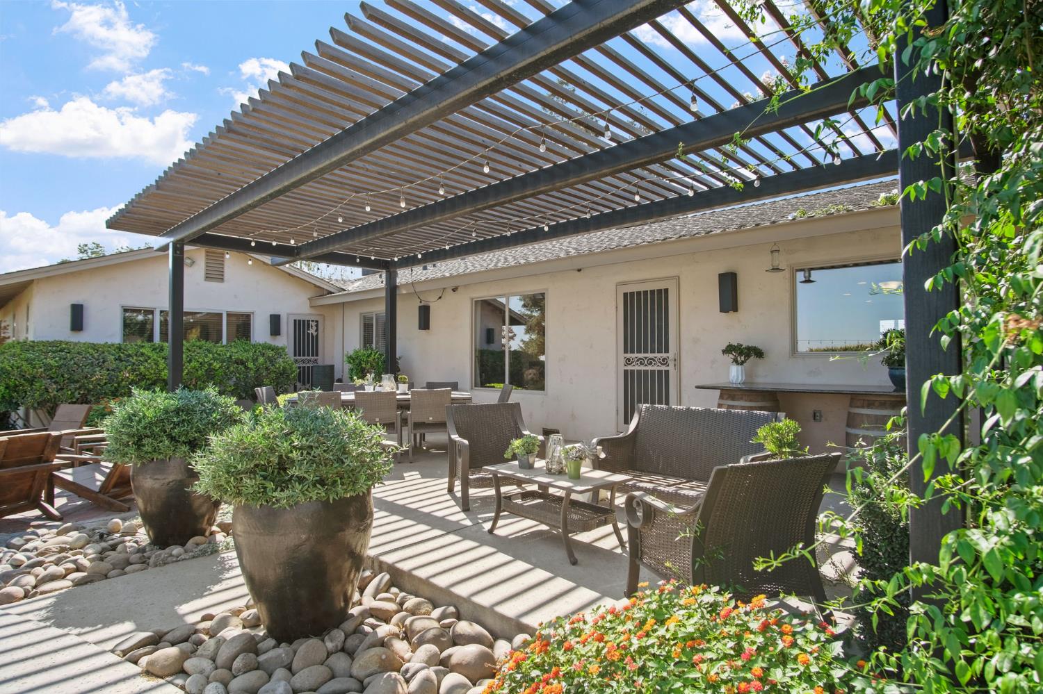 631 E Barnhart Rd, Turlock, CA 95382