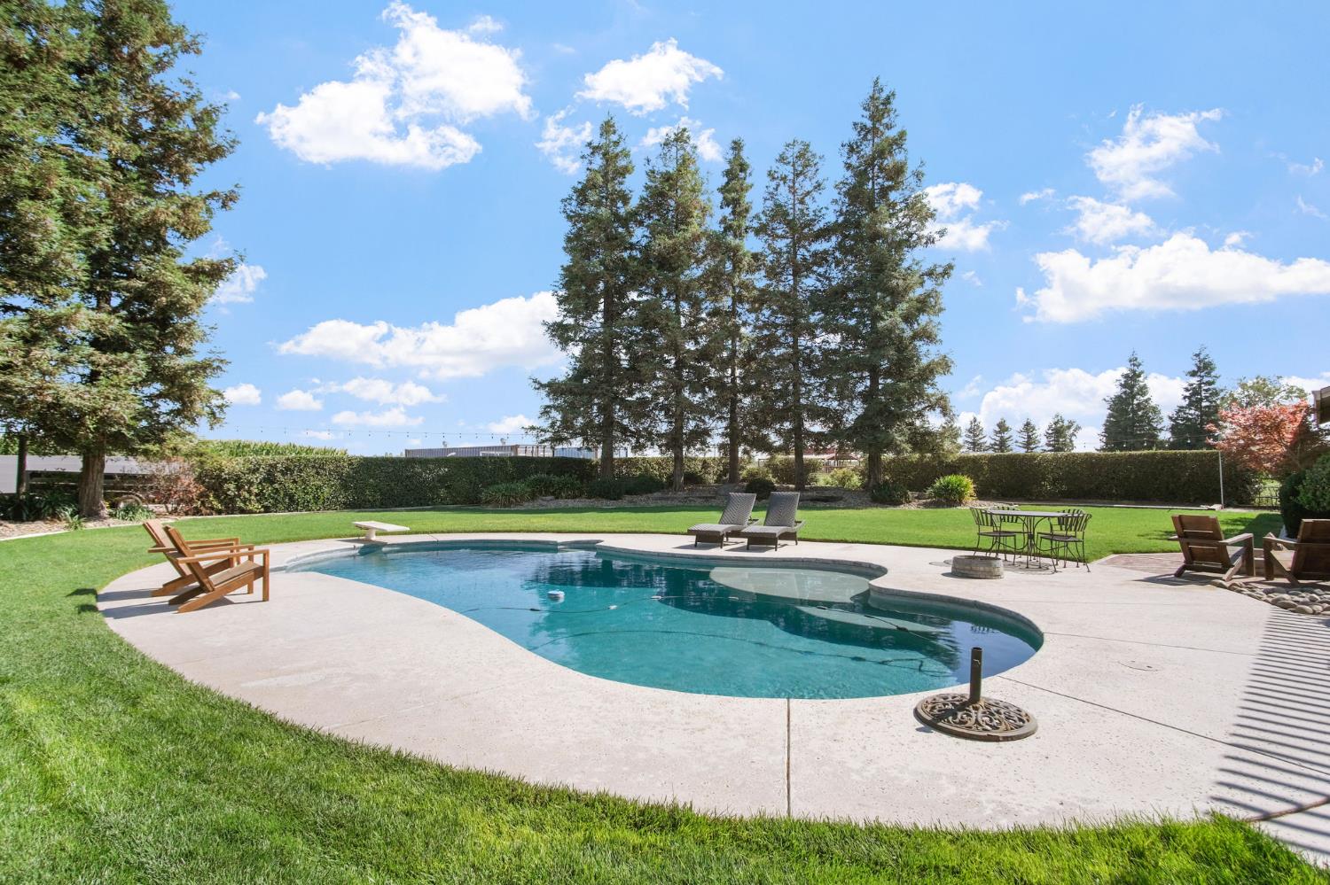 631 E Barnhart Rd, Turlock, CA 95382