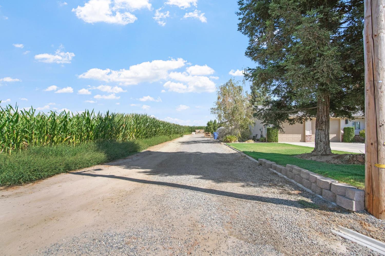 631 E Barnhart Rd, Turlock, CA 95382