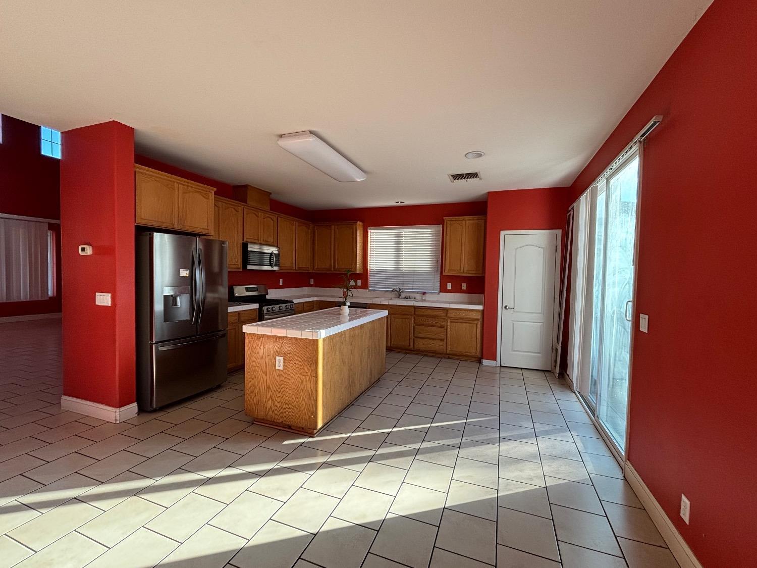 175 Oleander st, Chowchilla, CA 93610