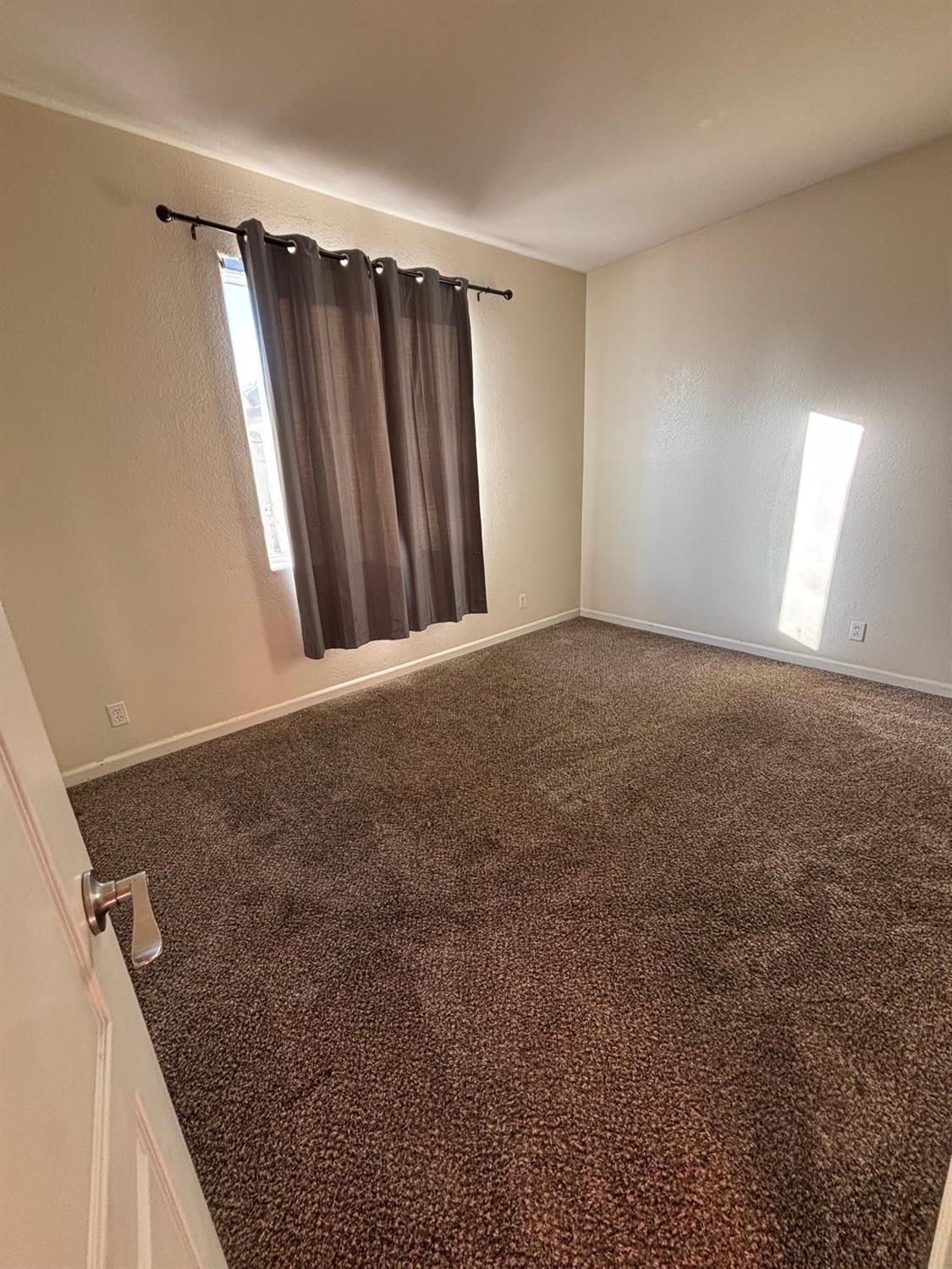 175 Oleander st, Chowchilla, CA 93610