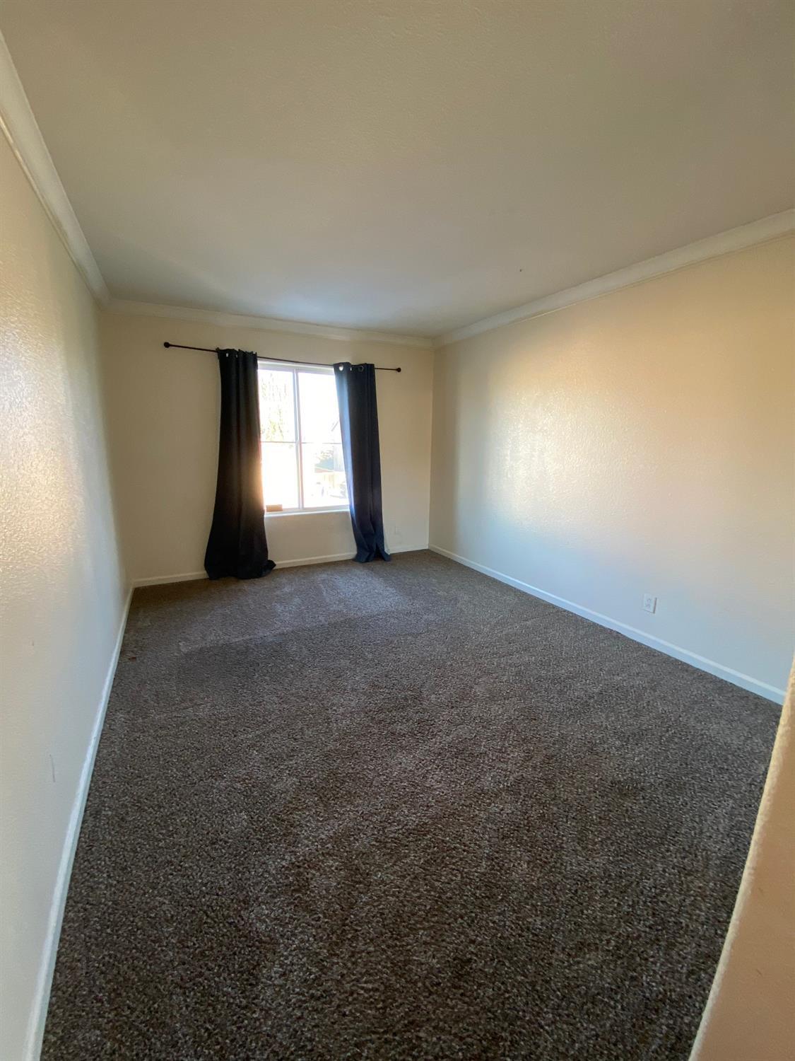 175 Oleander st, Chowchilla, CA 93610