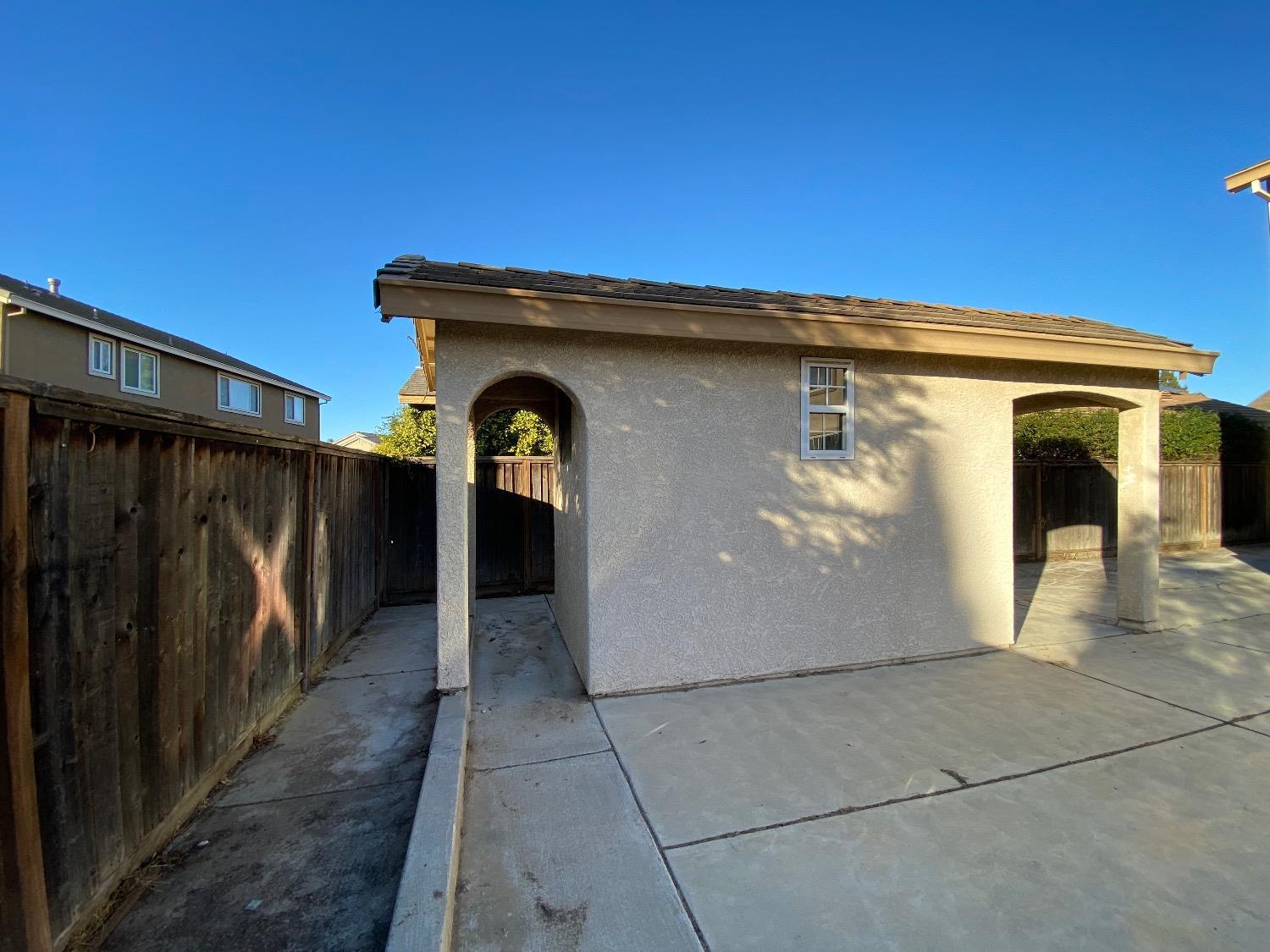 175 Oleander st, Chowchilla, CA 93610