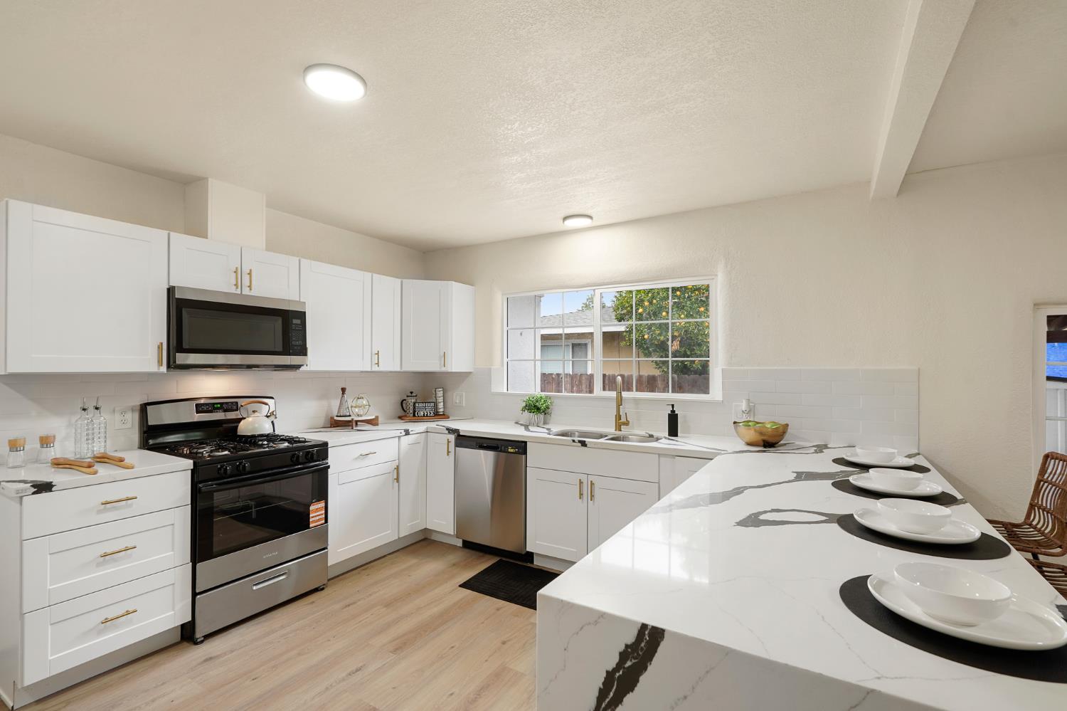 1417 Concord Ave, Modesto, CA 95350