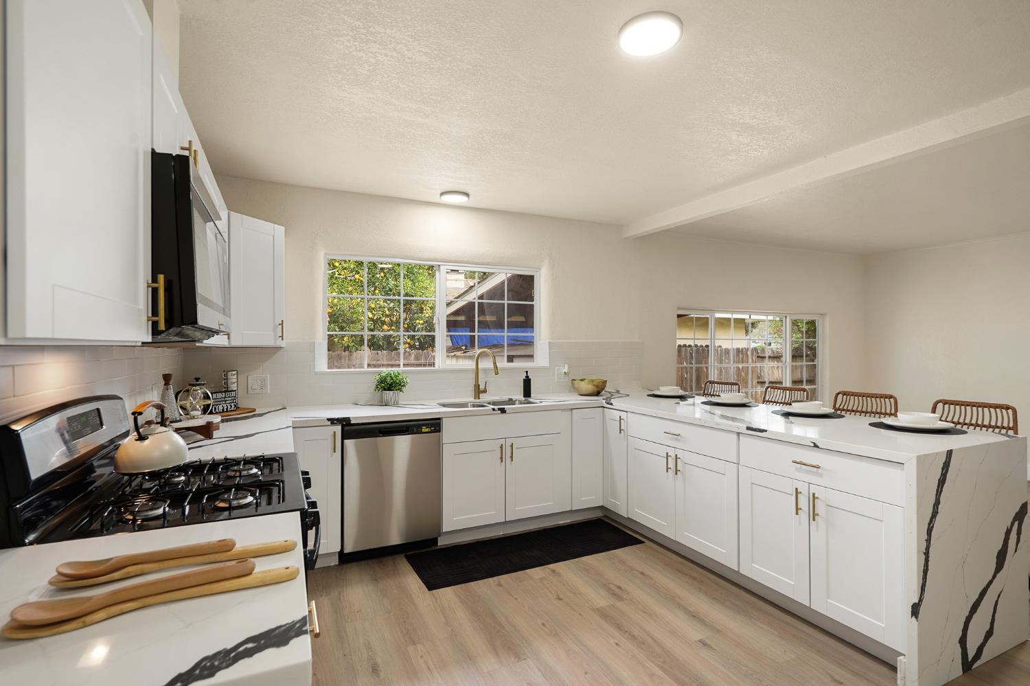 1417 Concord Ave, Modesto, CA 95350