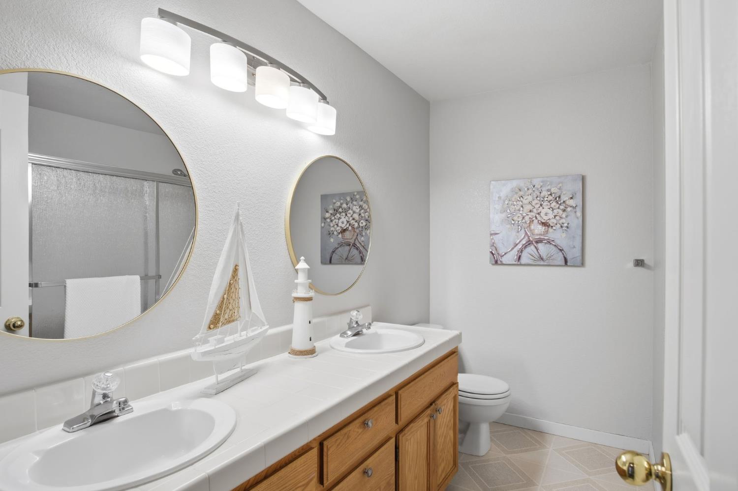 1044 Sandra St, Los Banos, CA 93635