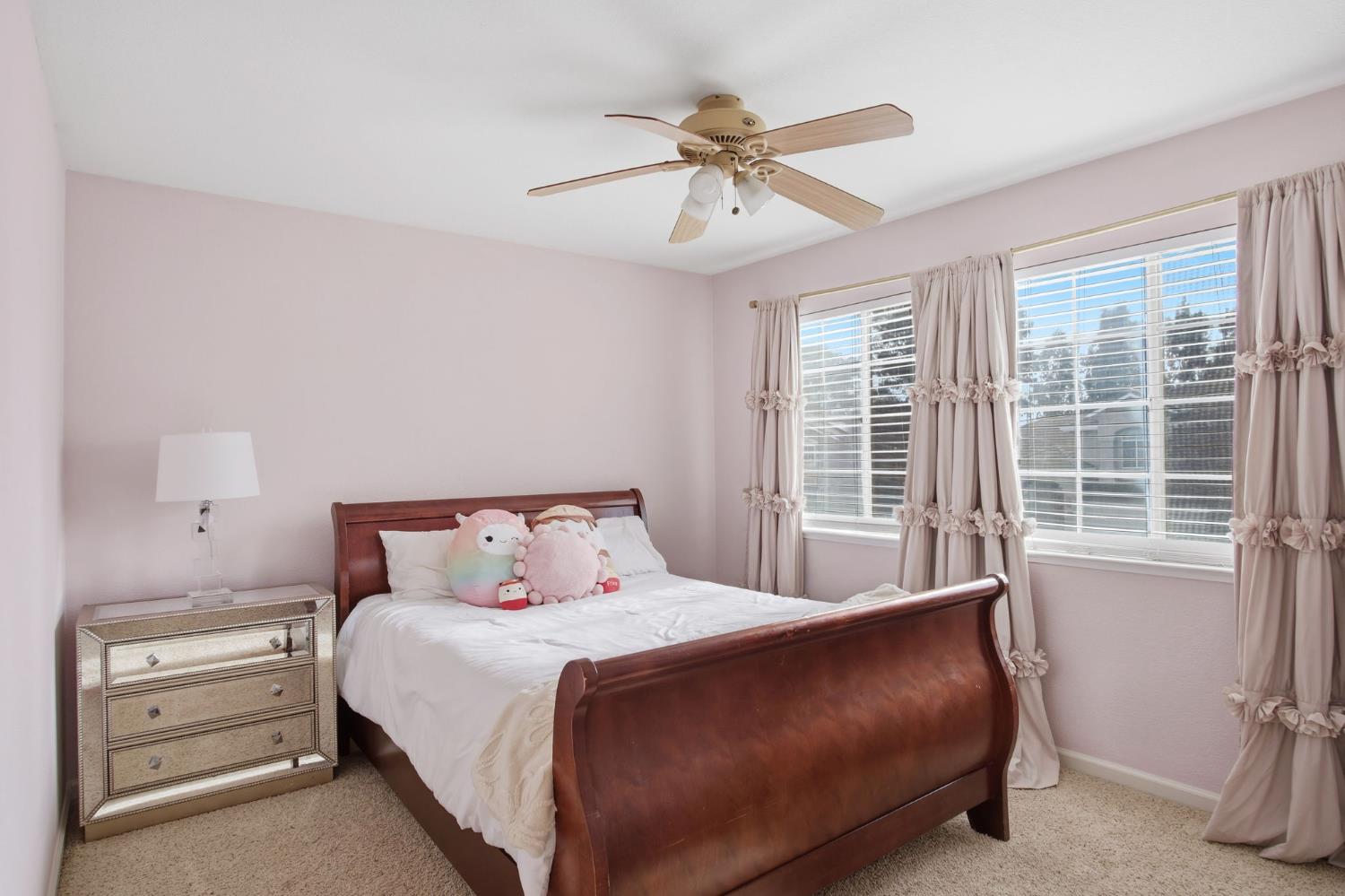 1044 Sandra St, Los Banos, CA 93635