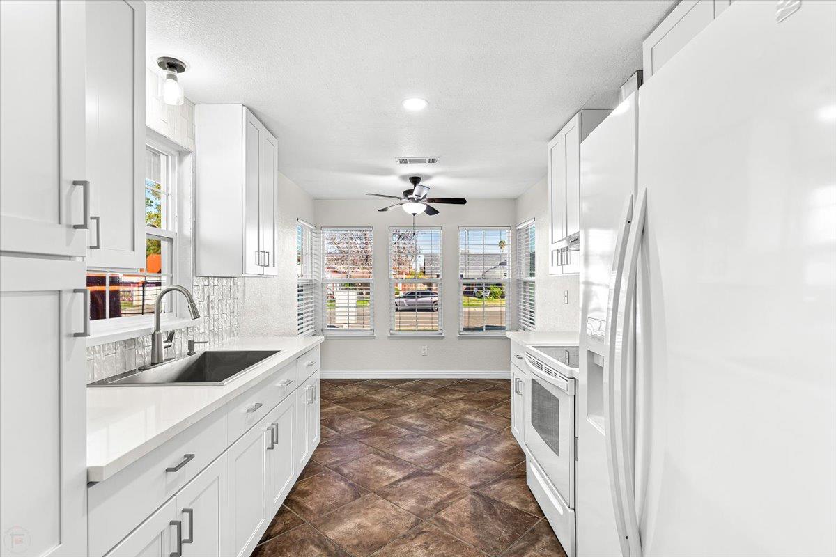 1332 Bluejay Way, Modesto, CA 95351