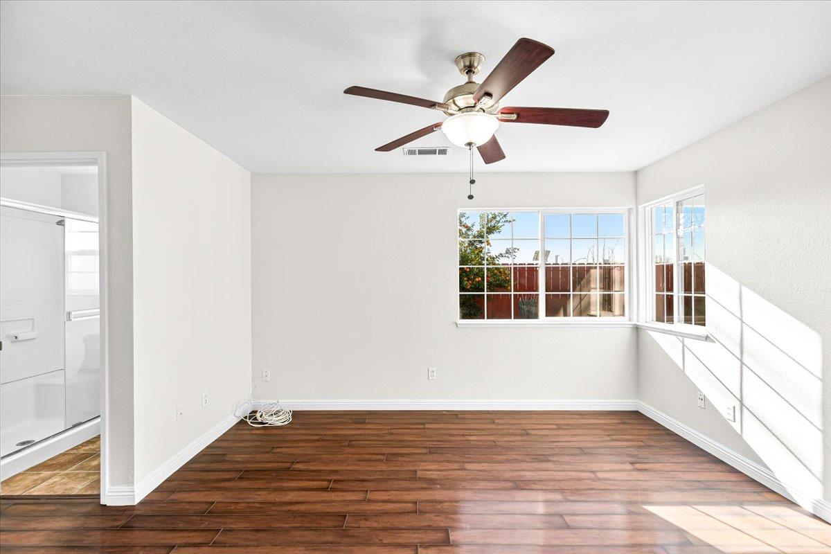 1332 Bluejay Way, Modesto, CA 95351