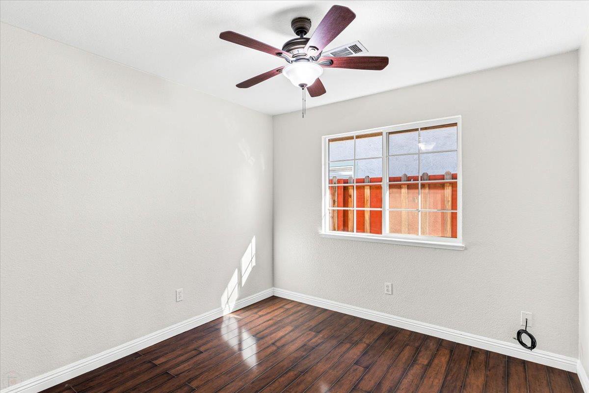 1332 Bluejay Way, Modesto, CA 95351