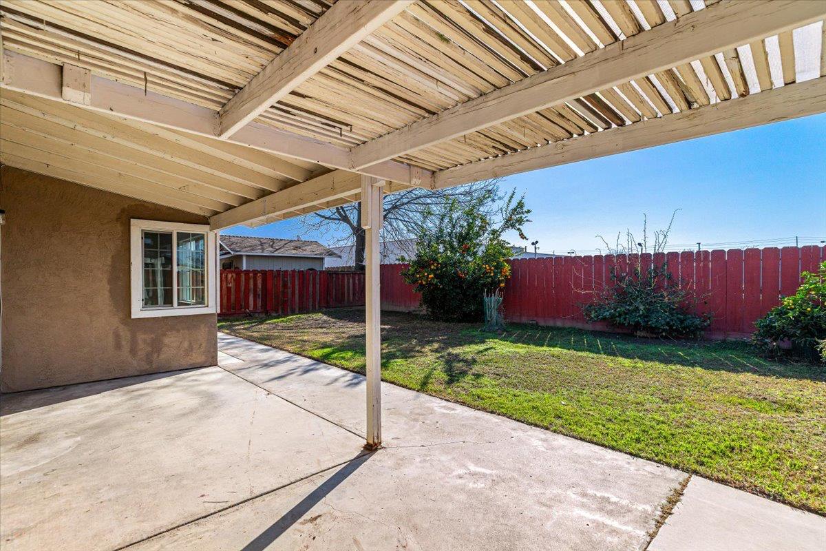 1332 Bluejay Way, Modesto, CA 95351