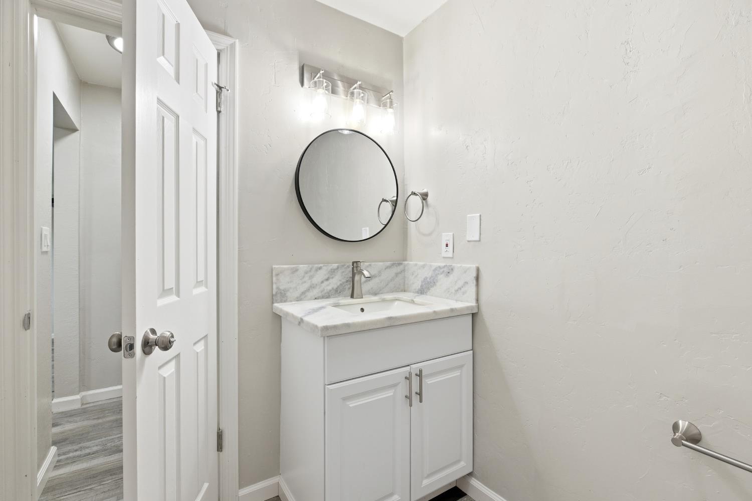 1550 E Marshall St, Turlock, CA 95380