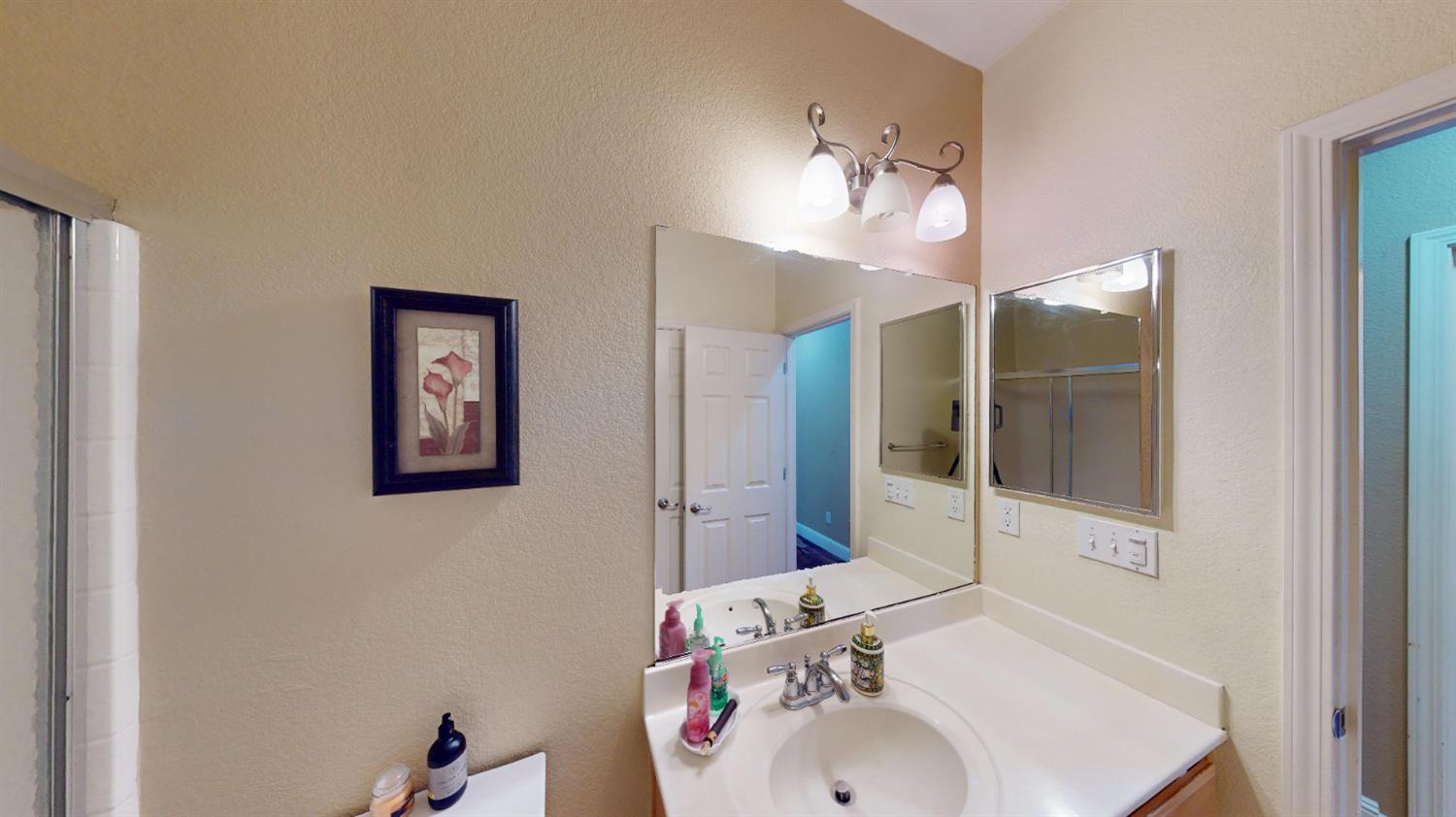 4481 Manzanita Way, Turlock, CA 95382