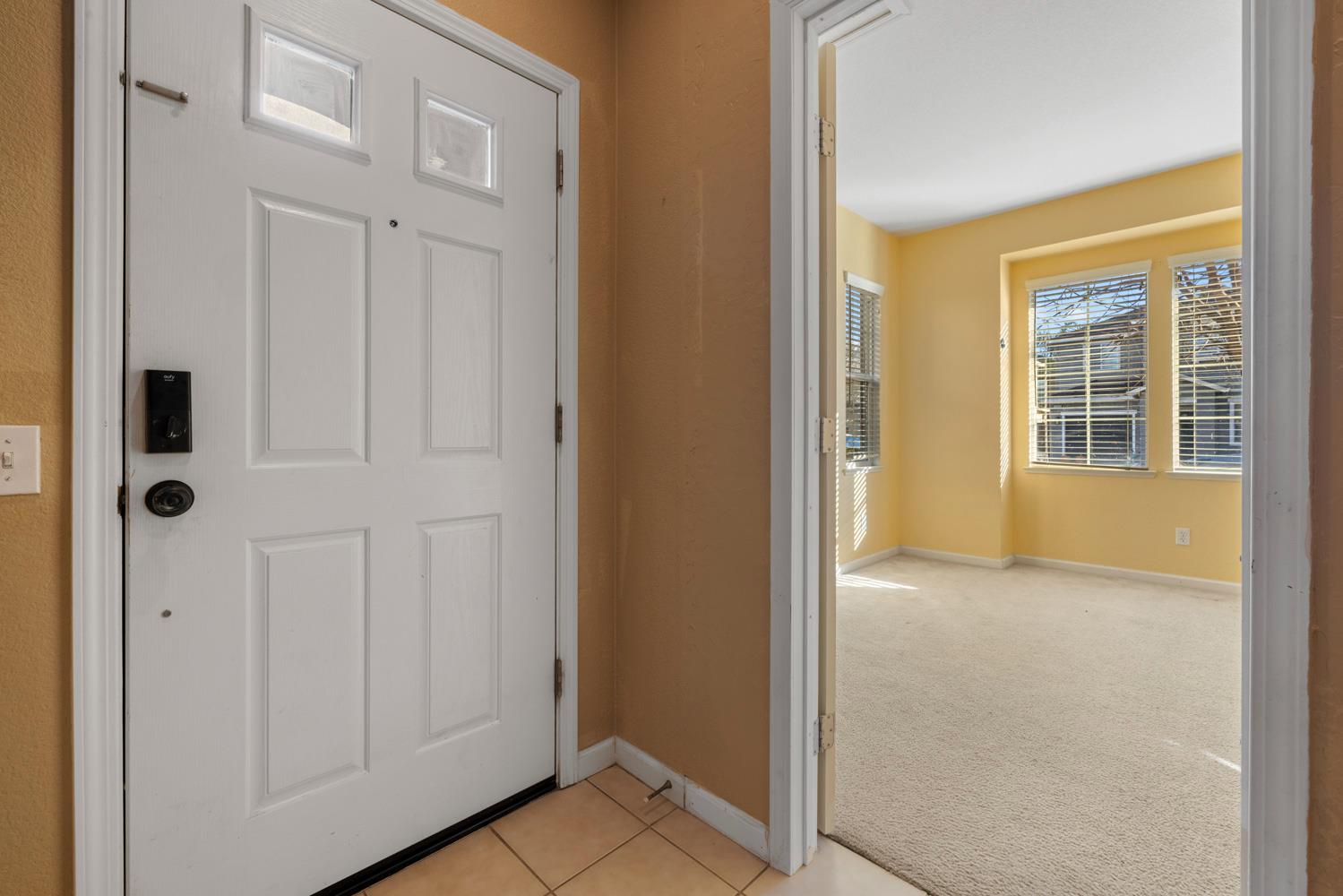 1447 Summerwind Ln, Manteca, CA 95337