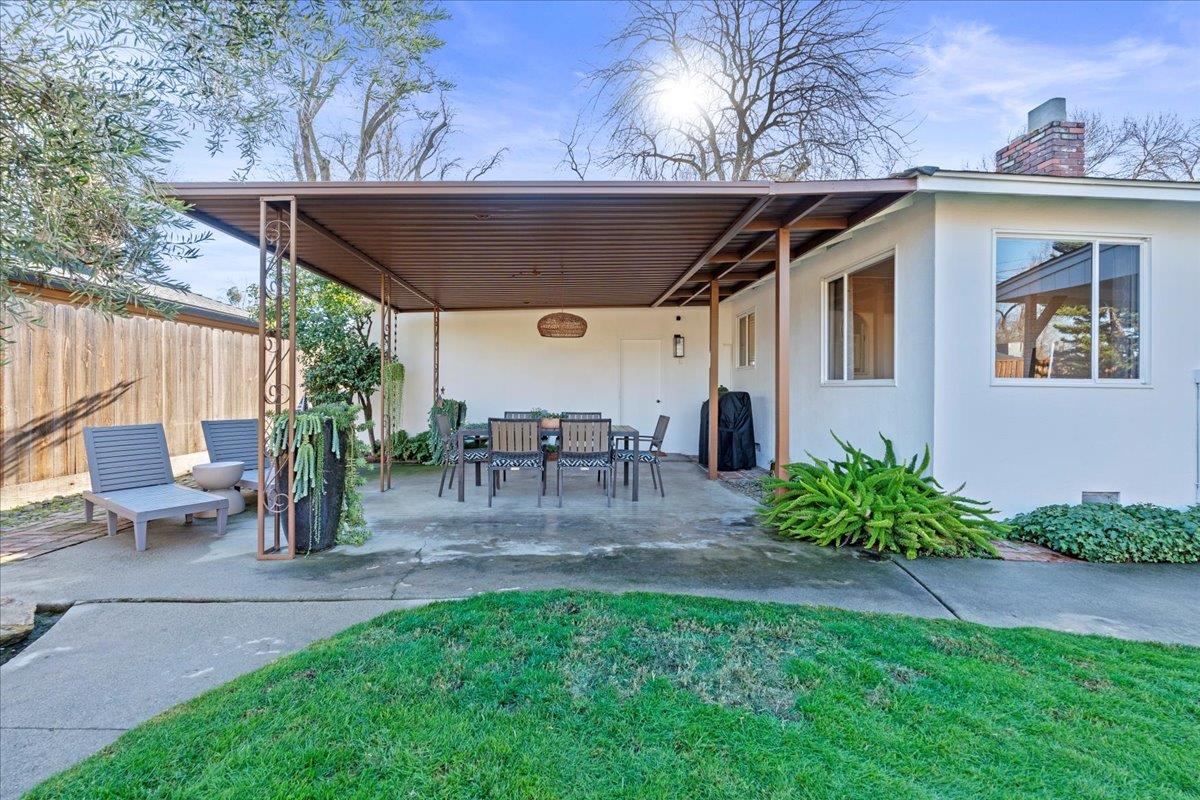 1409 Cherrywood Dr, Modesto, CA 95350