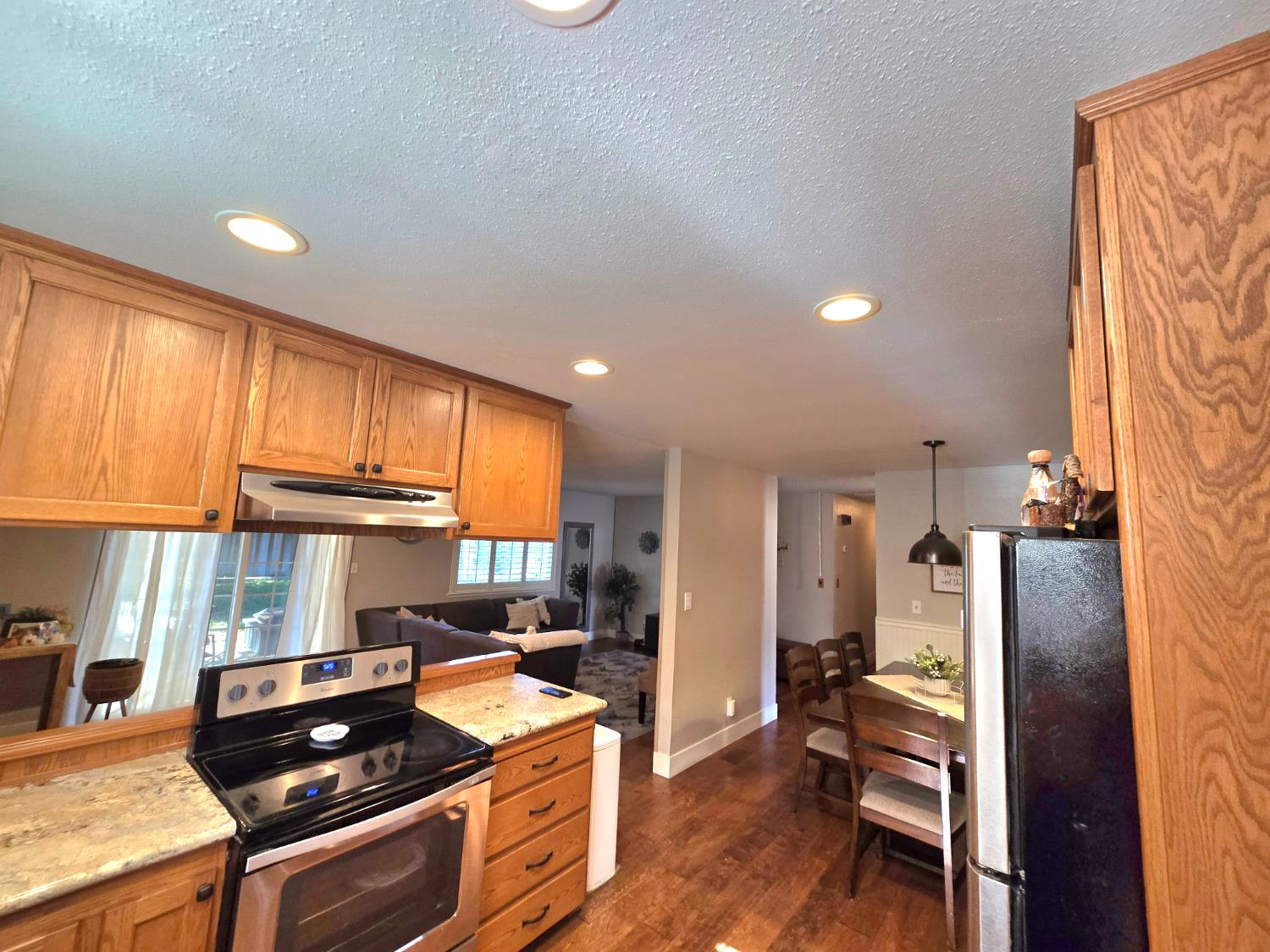 1364 Dove St, Los Banos, CA 93635