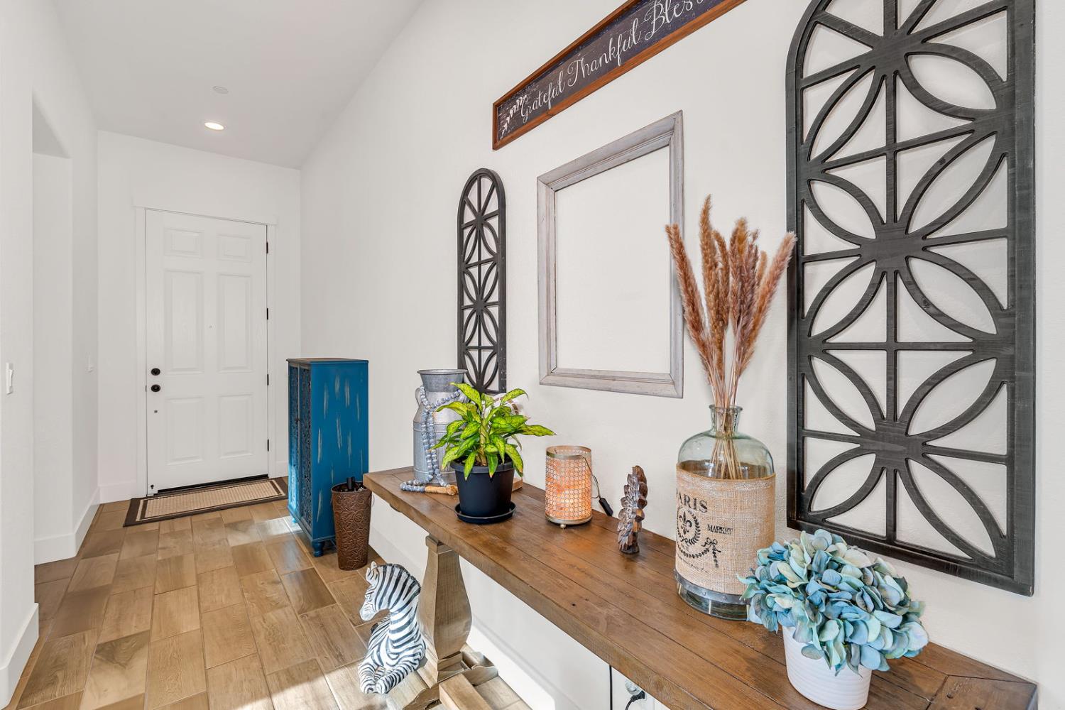 1201 Gypsum Dr, Los Banos, CA 93635