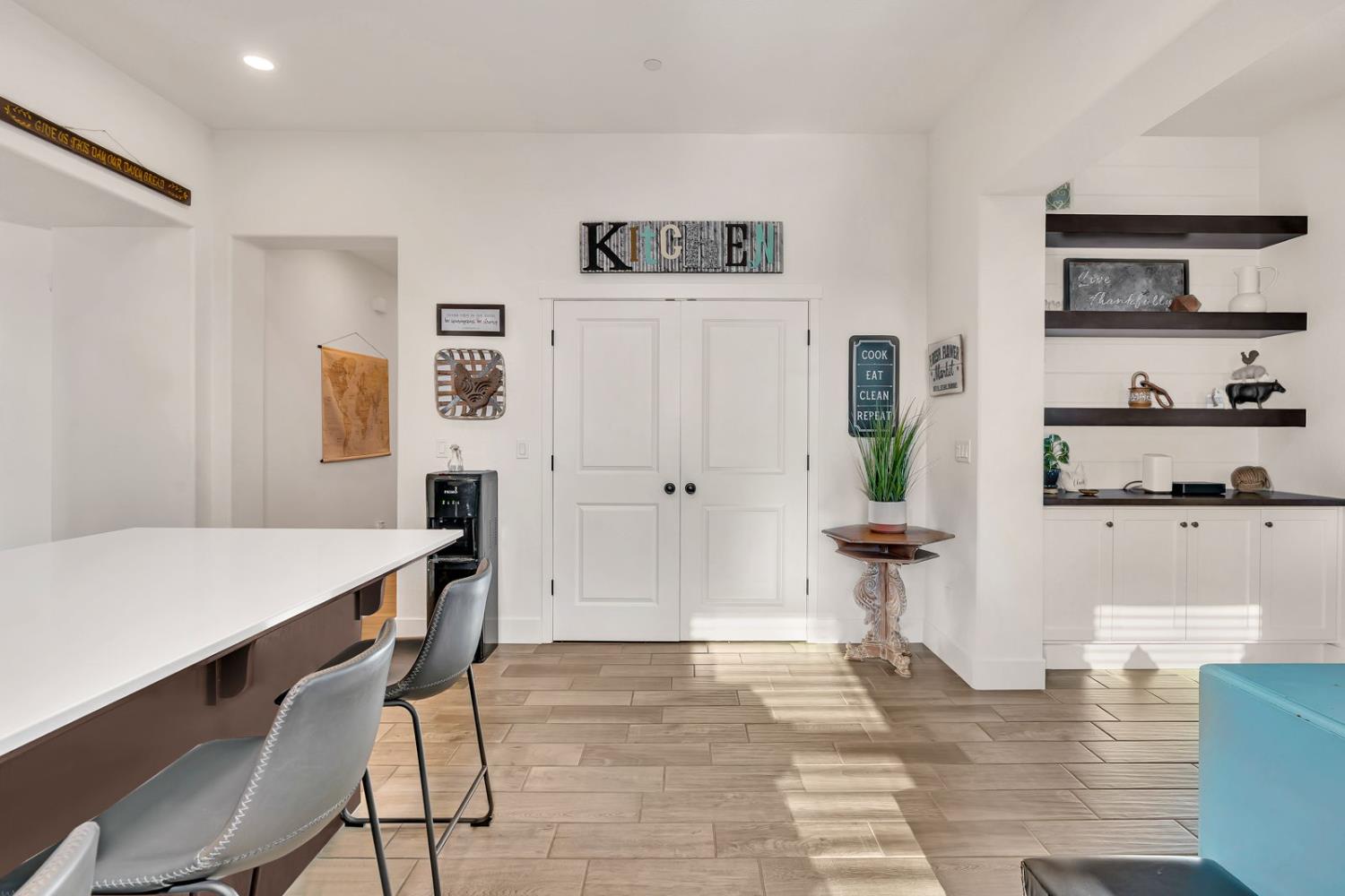 1201 Gypsum Dr, Los Banos, CA 93635