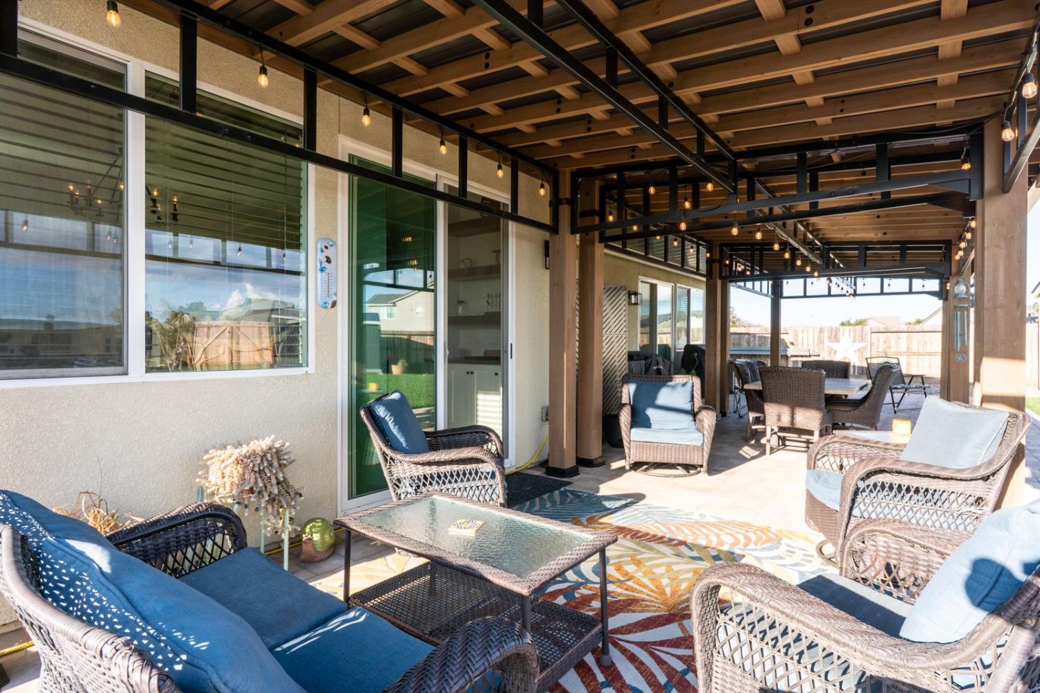 1201 Gypsum Dr, Los Banos, CA 93635