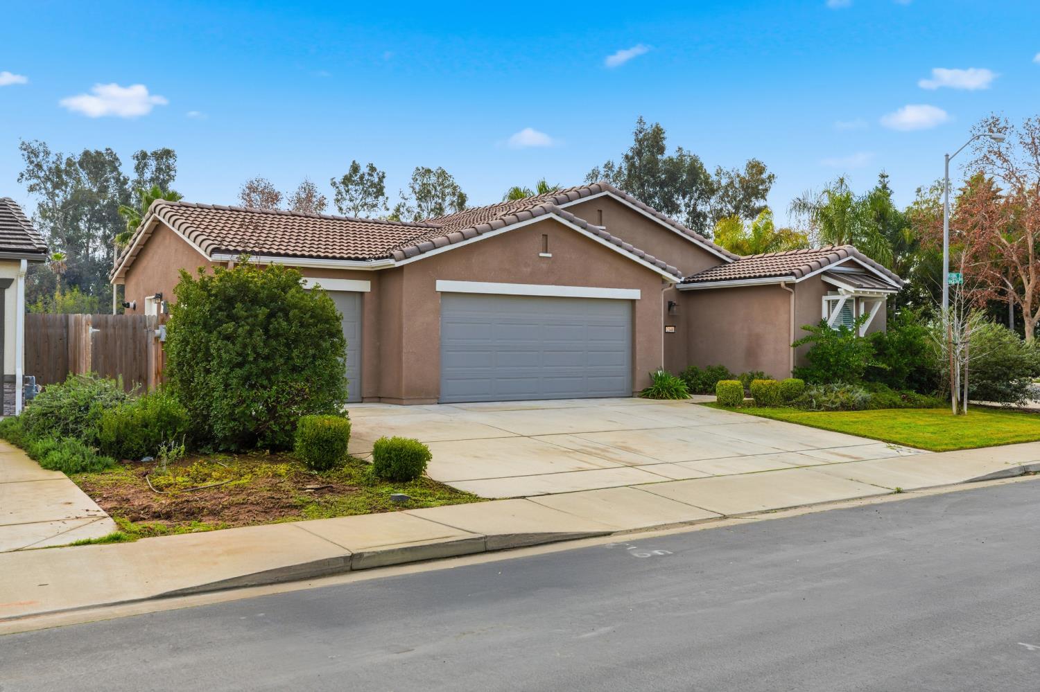 2140 Redding Way, Atwater, CA 95301
