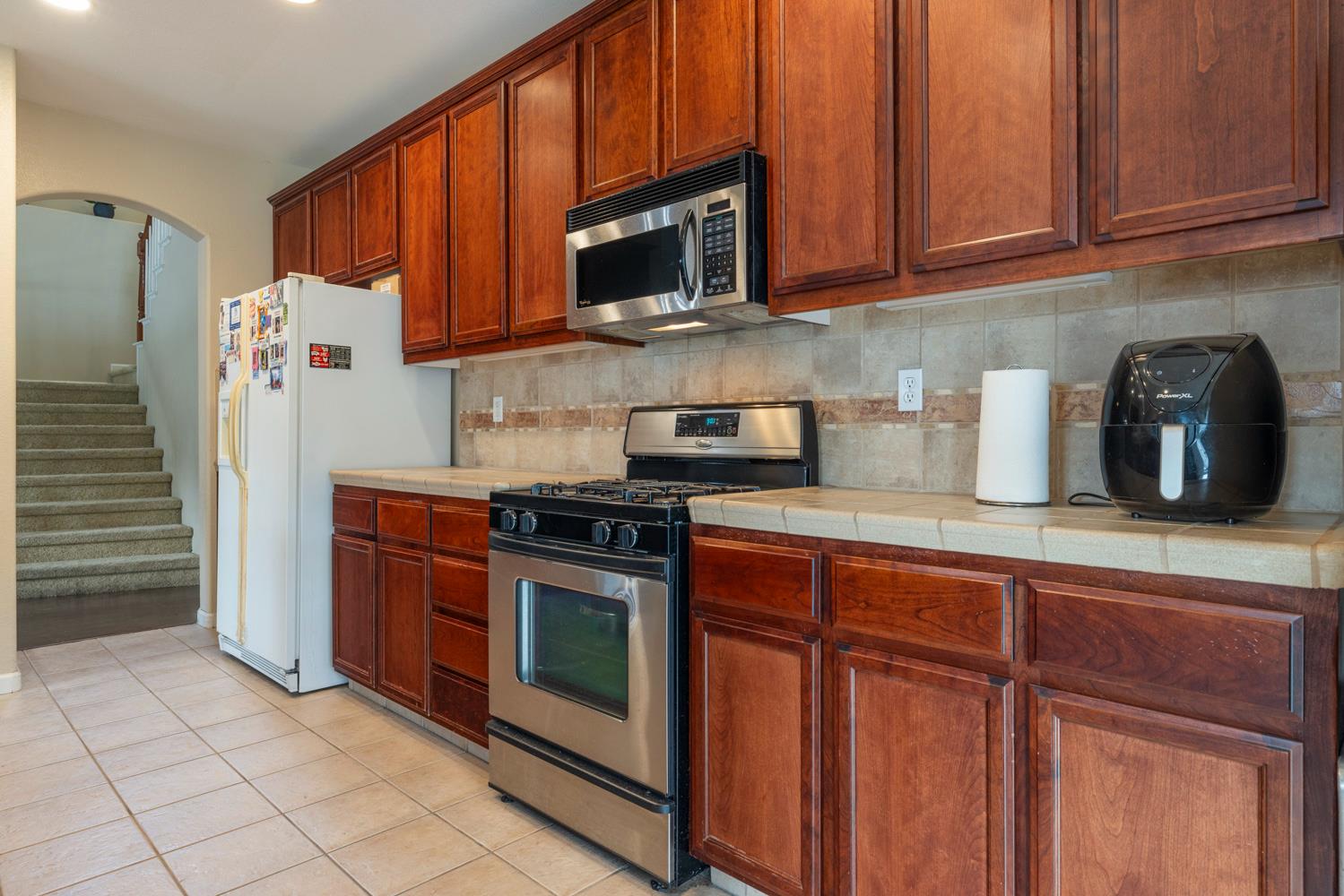 5610 Coloma Ct, Riverbank, CA 95367