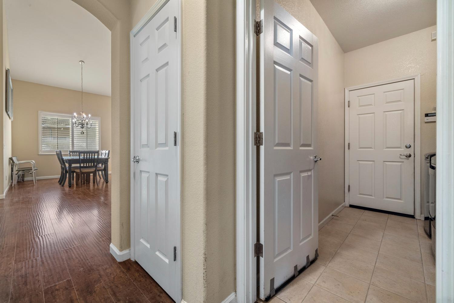 5610 Coloma Ct, Riverbank, CA 95367