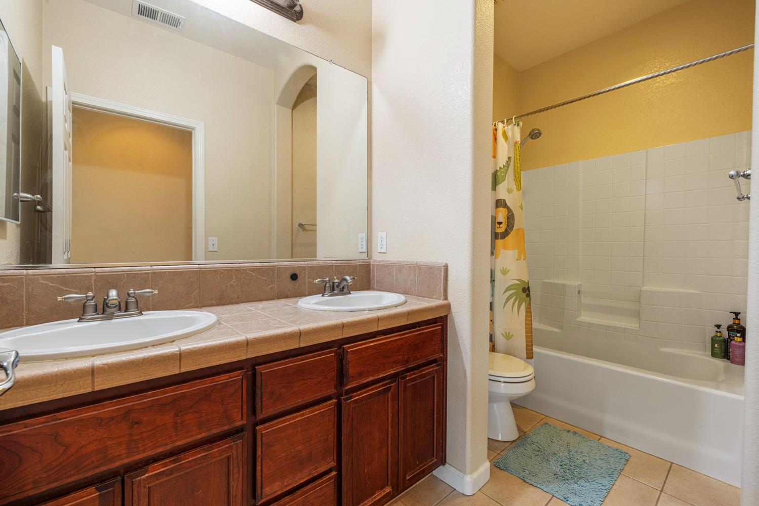 5610 Coloma Ct, Riverbank, CA 95367