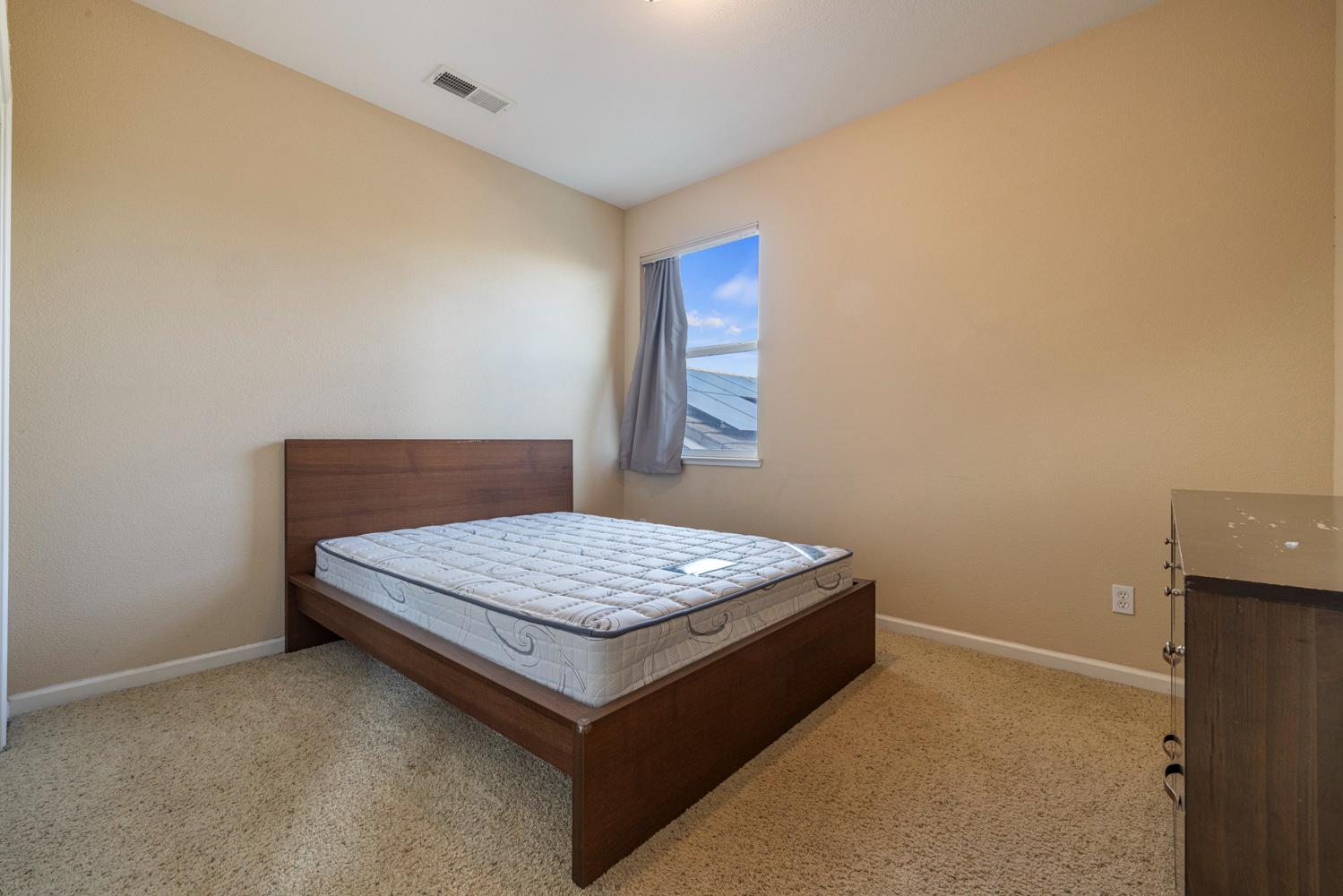 5610 Coloma Ct, Riverbank, CA 95367