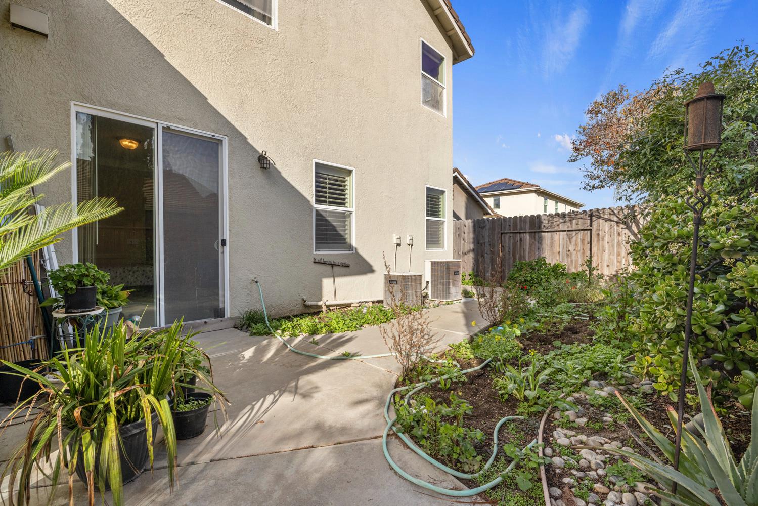 5610 Coloma Ct, Riverbank, CA 95367