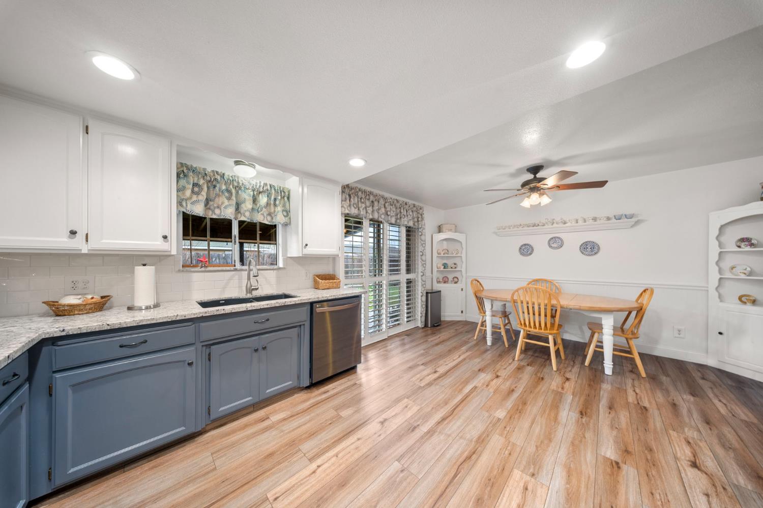 2320 E Canal Dr, Turlock, CA 95380