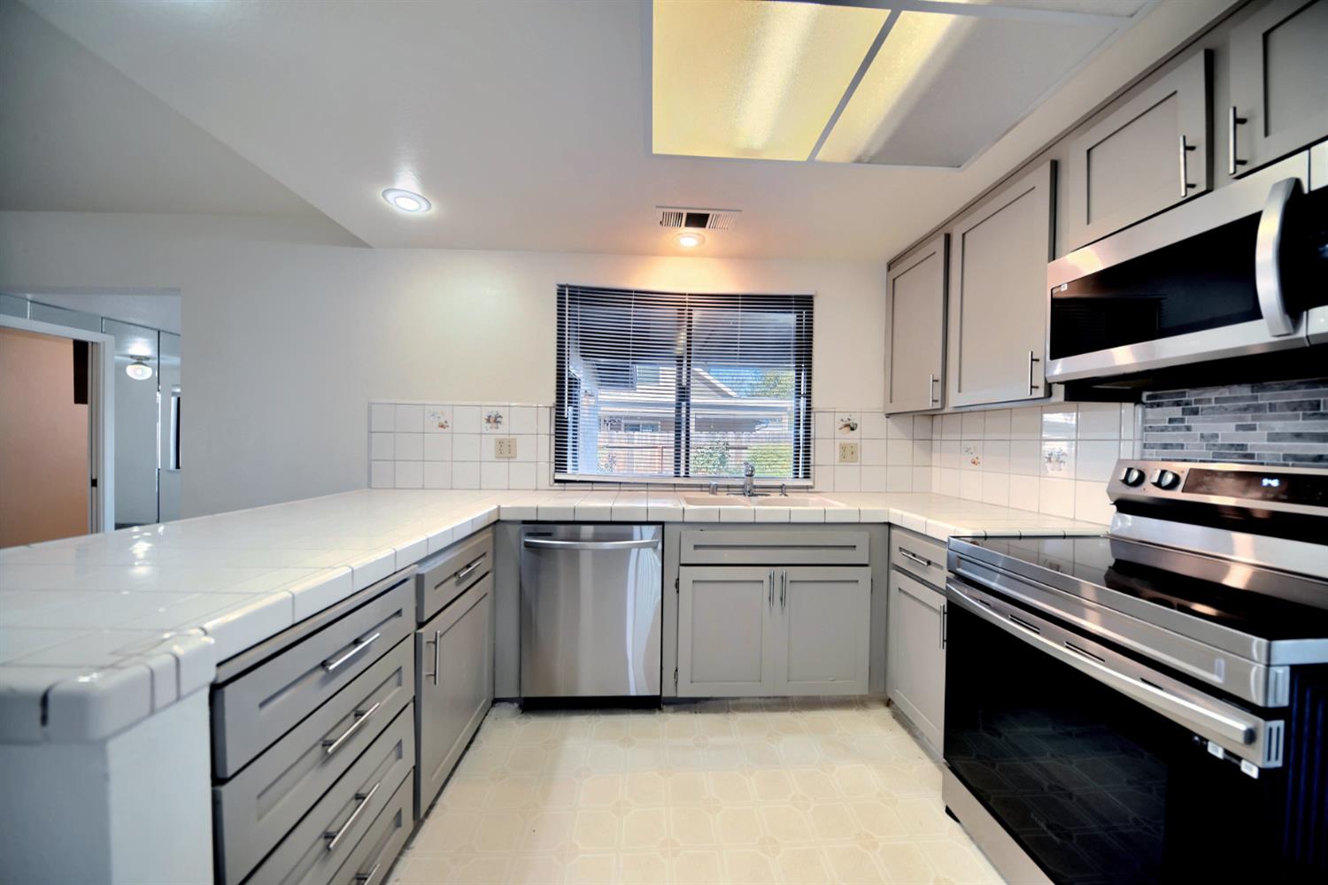 3704 Corte Madera Ave, Modesto, CA 95356