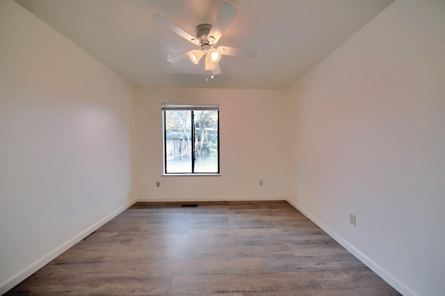 3704 Corte Madera Ave, Modesto, CA 95356