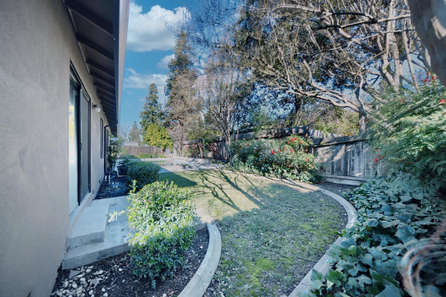 3704 Corte Madera Ave, Modesto, CA 95356