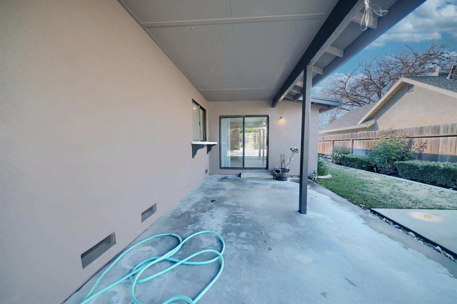 3704 Corte Madera Ave, Modesto, CA 95356