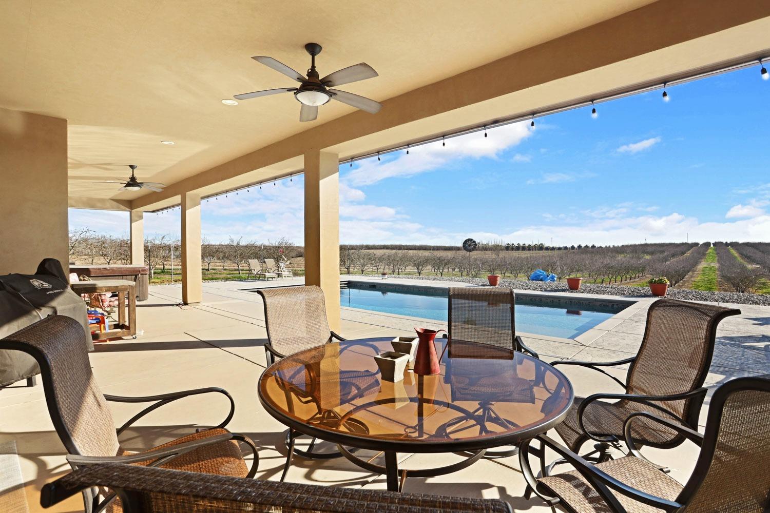 10393 Bradbury Rd, Ballico, CA 95303