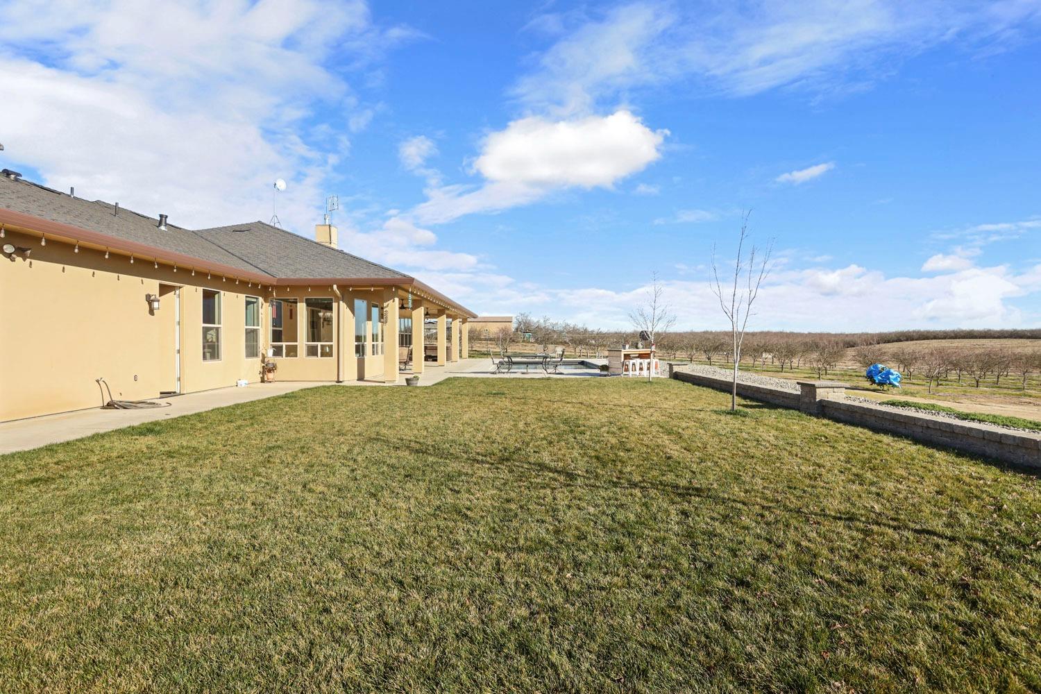 10393 Bradbury Rd, Ballico, CA 95303