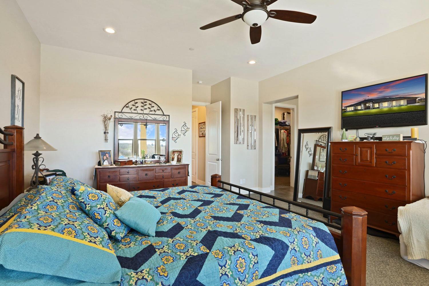 10393 Bradbury Rd, Ballico, CA 95303