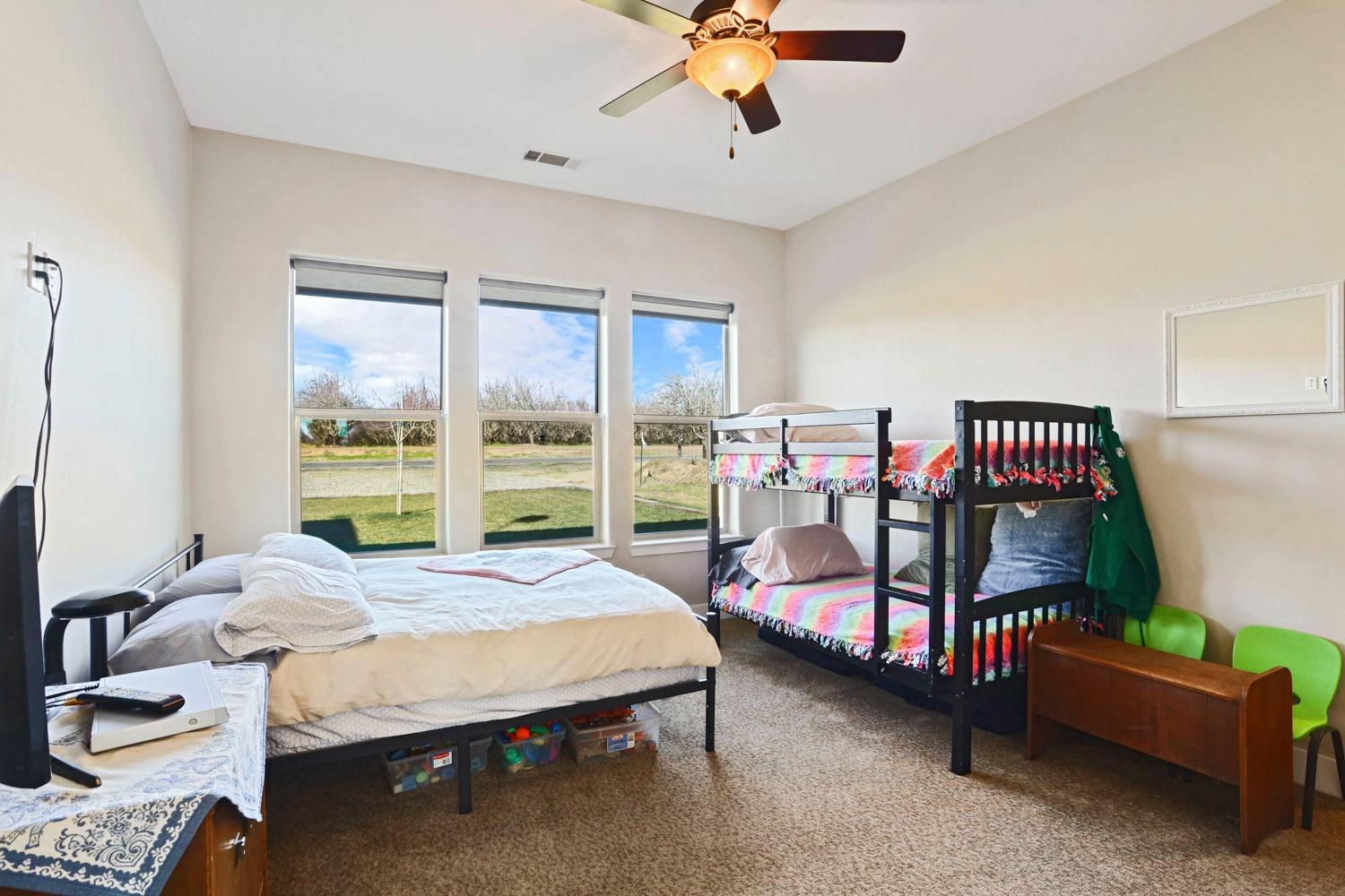 10393 Bradbury Rd, Ballico, CA 95303