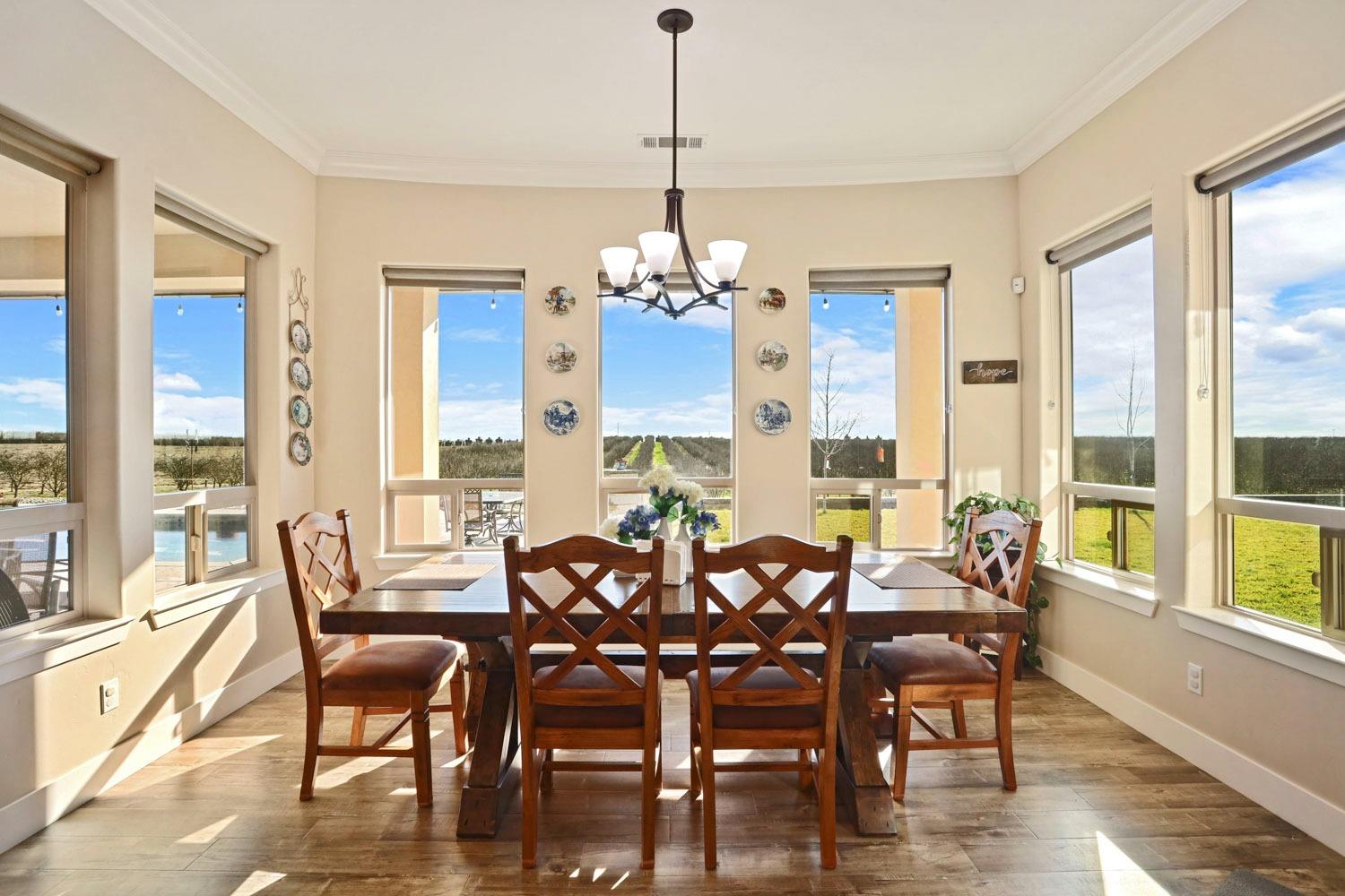 10393 Bradbury Rd, Ballico, CA 95303